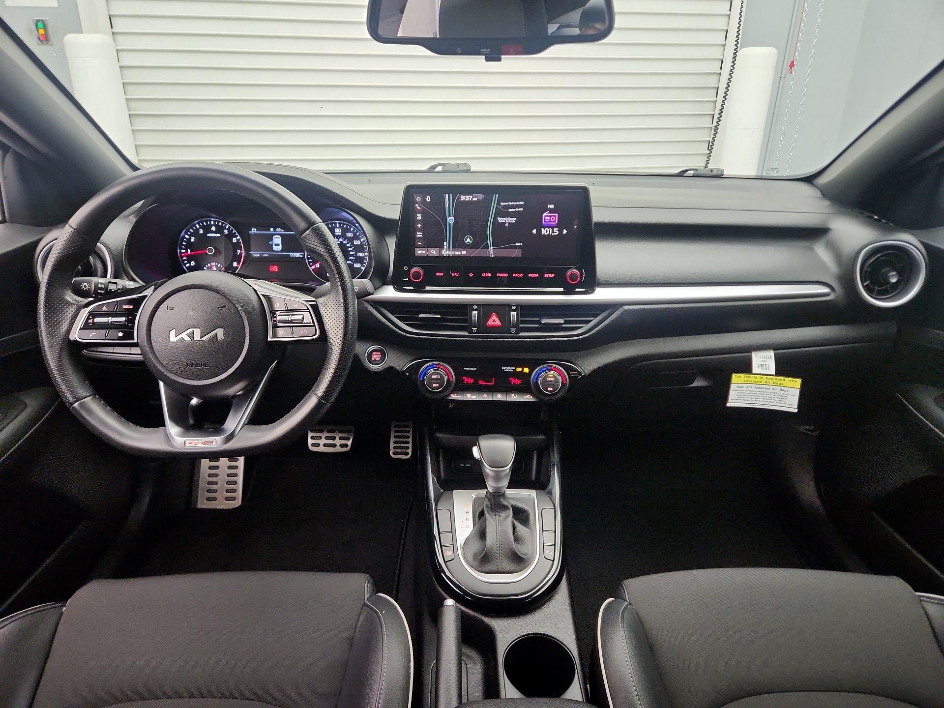 Thumbnail: 2023 Kia Forte - 9