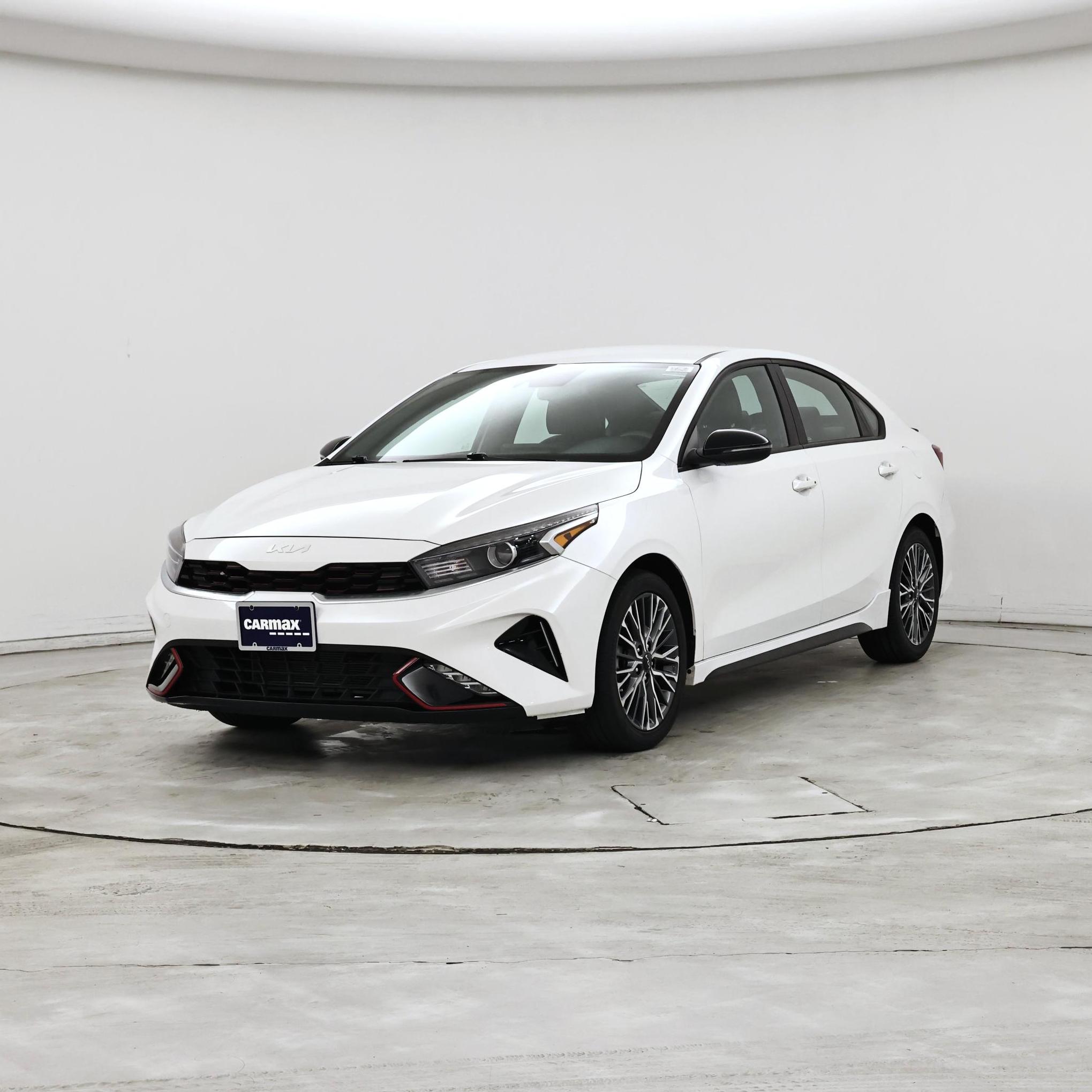 Thumbnail: 2023 Kia Forte - 4