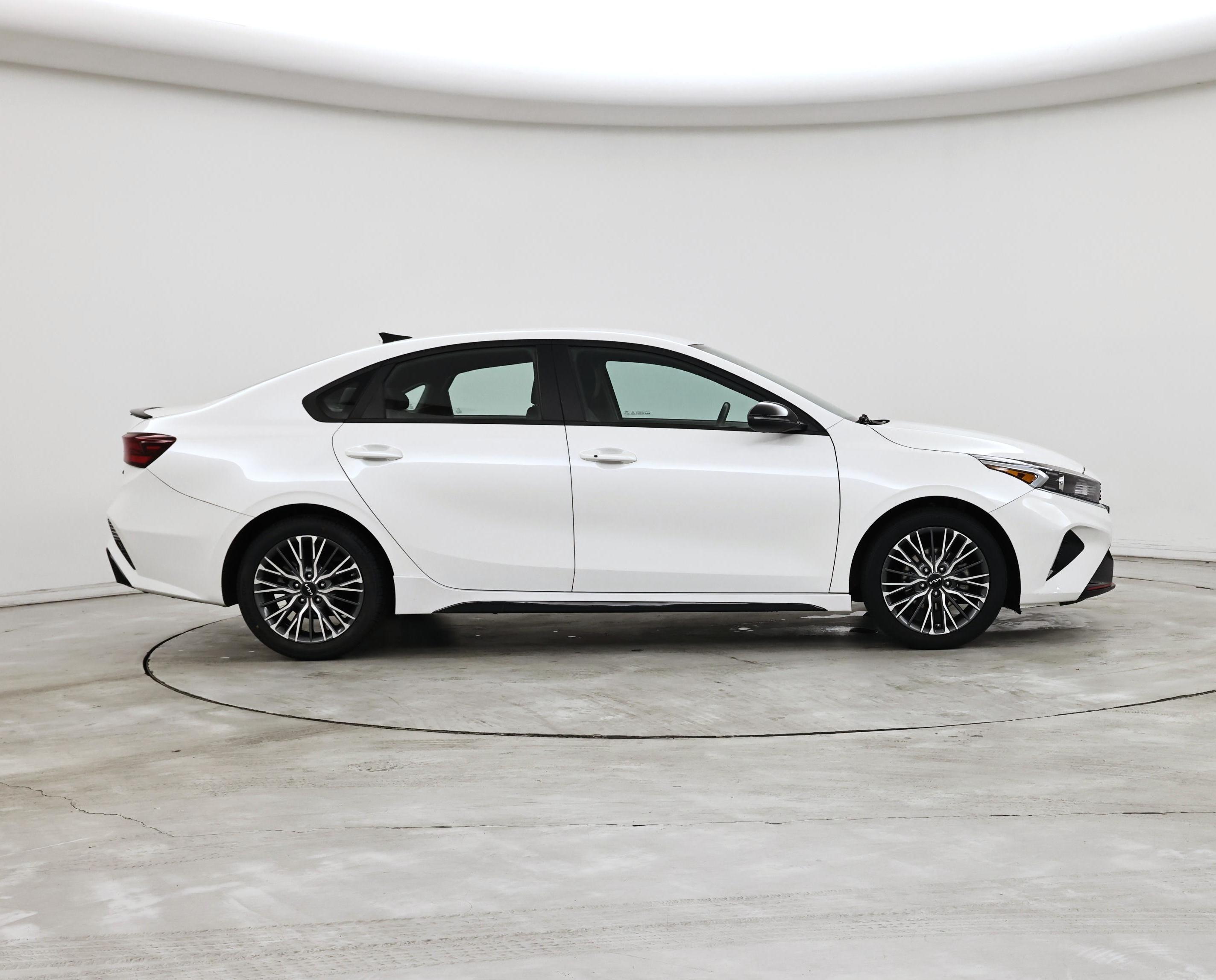 Thumbnail: 2023 Kia Forte - 7