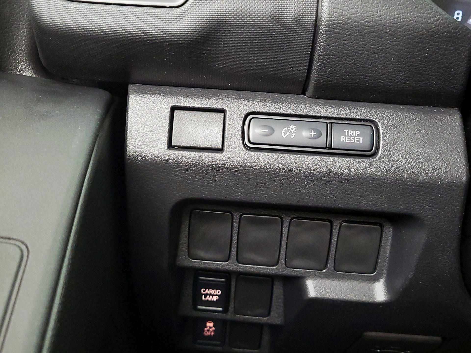 Thumbnail: 2022 Nissan Frontier - 13