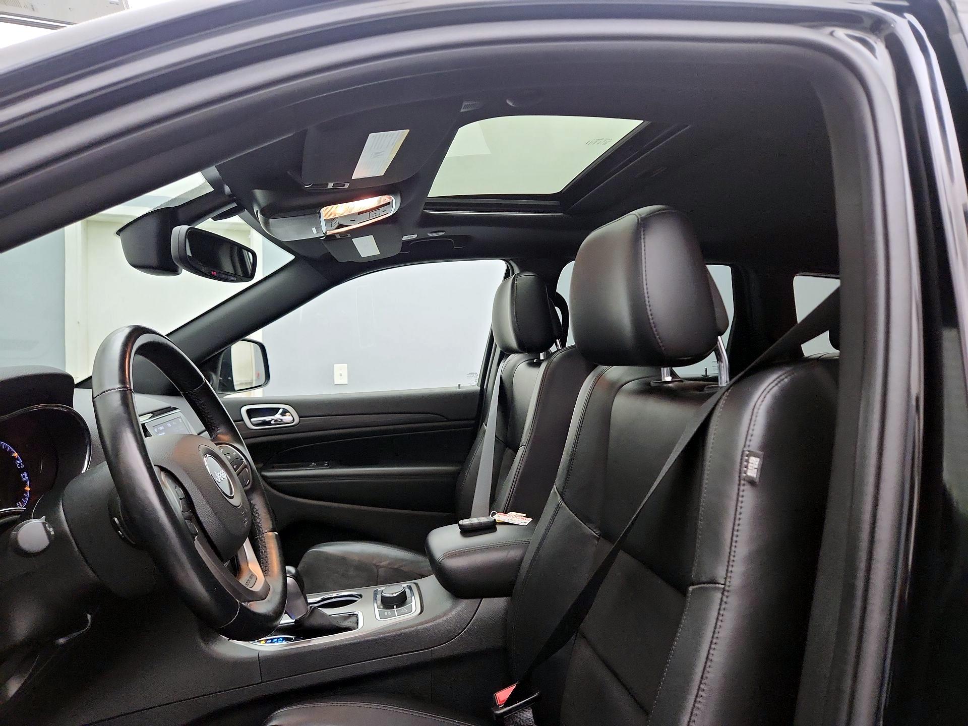 Thumbnail: 2022 Jeep Grand Cherokee - 19