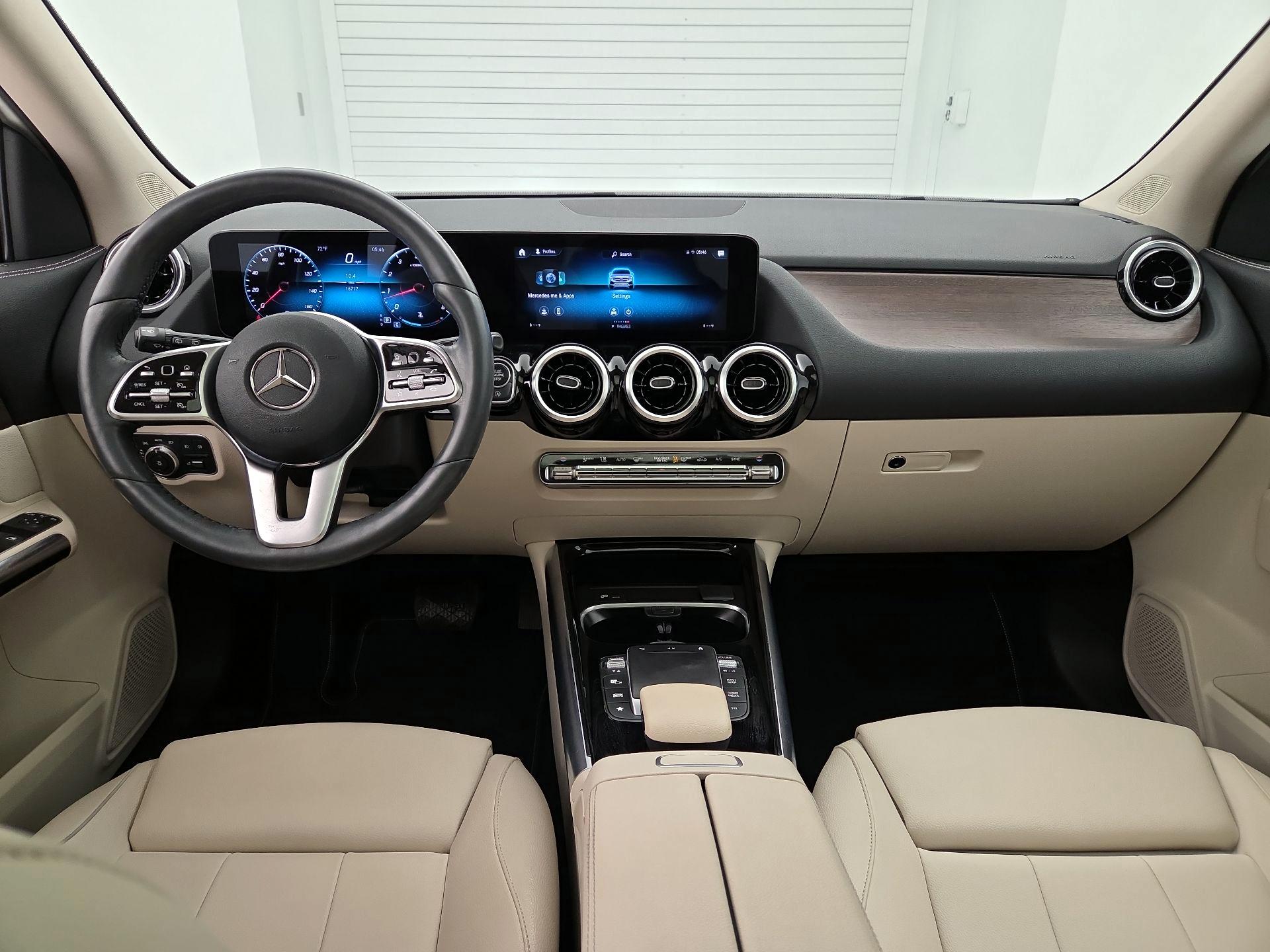 Thumbnail: 2022 Mercedes-Benz GLA - 9