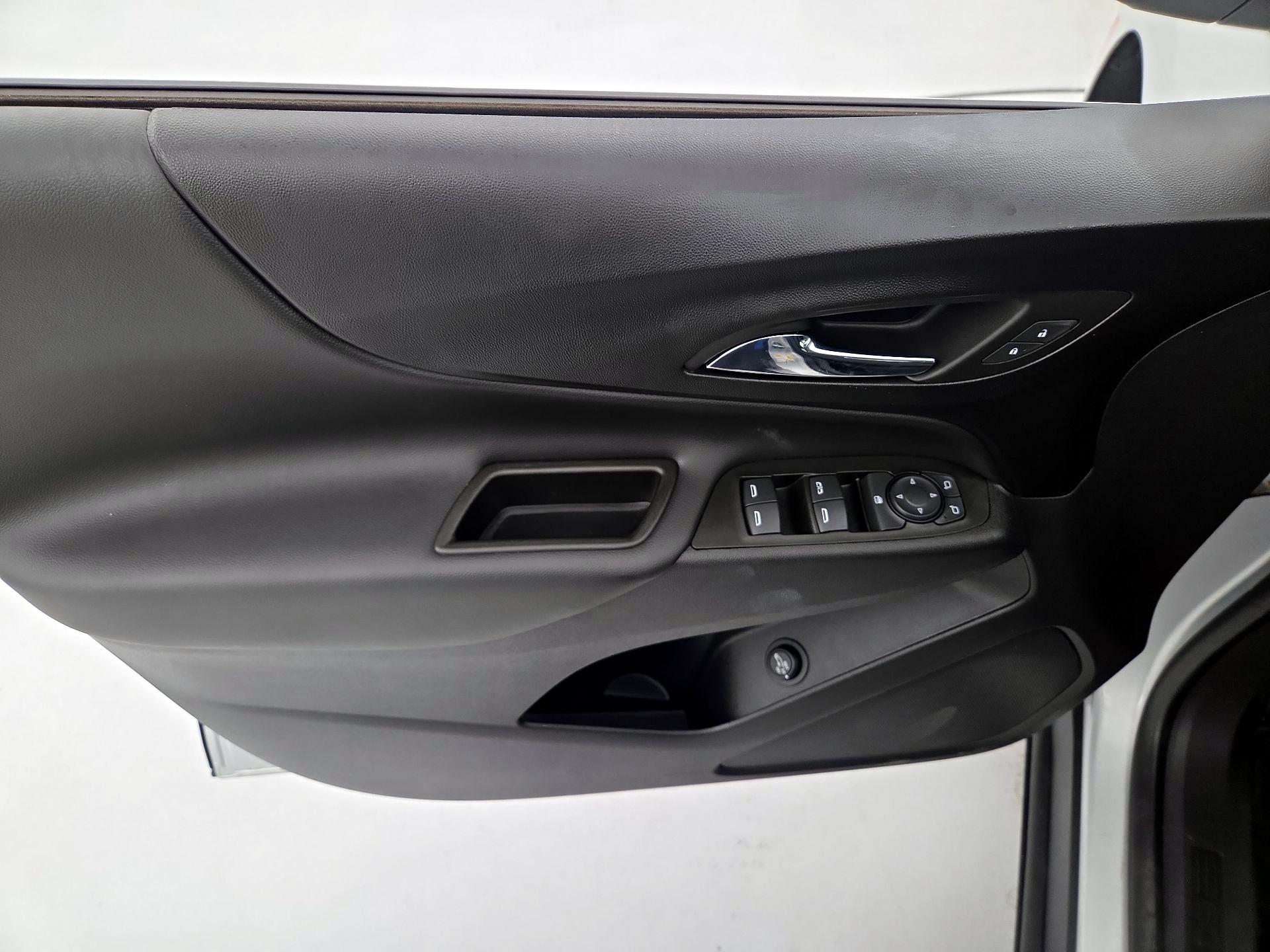 Thumbnail: 2022 Chevrolet Equinox - 12