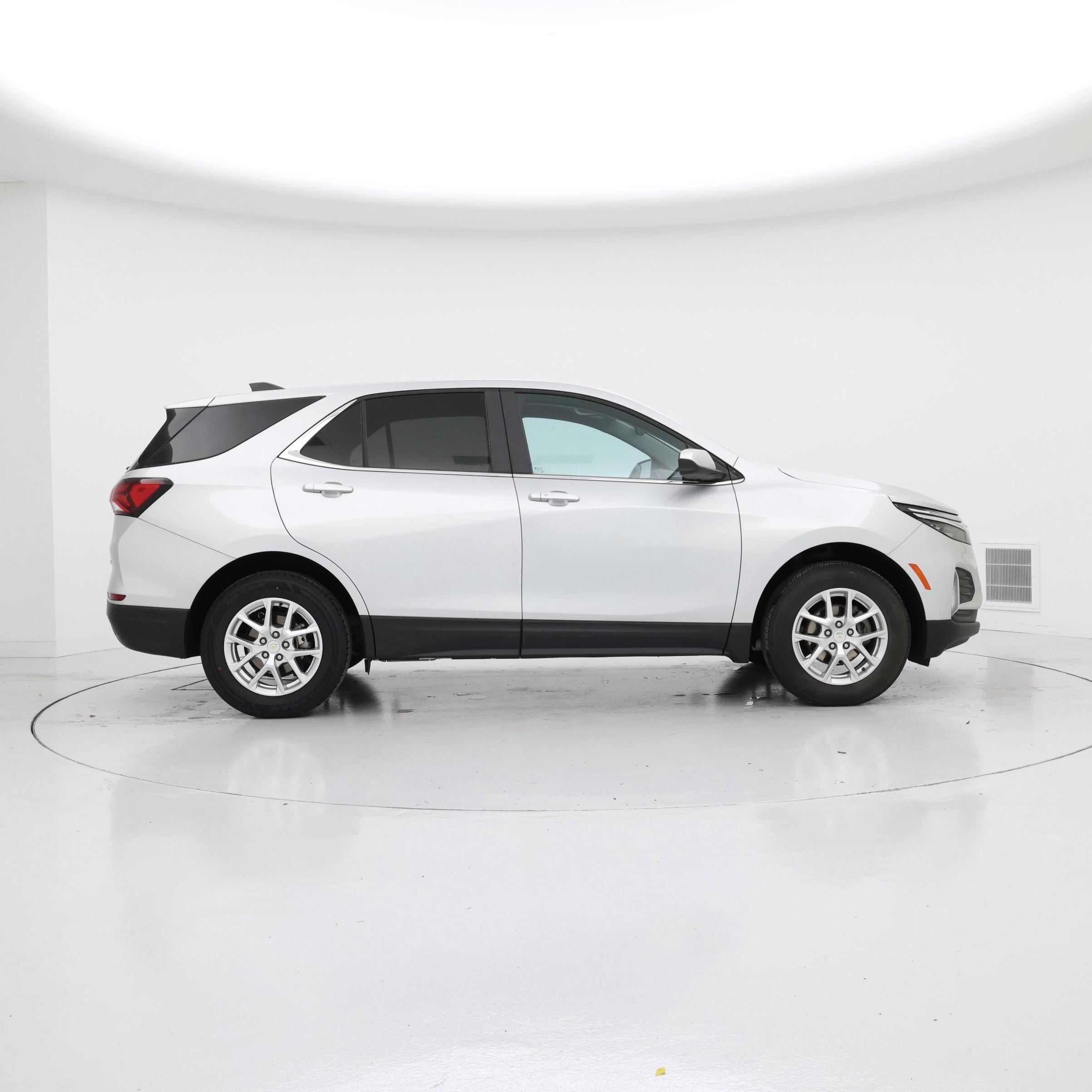 Thumbnail: 2022 Chevrolet Equinox - 7