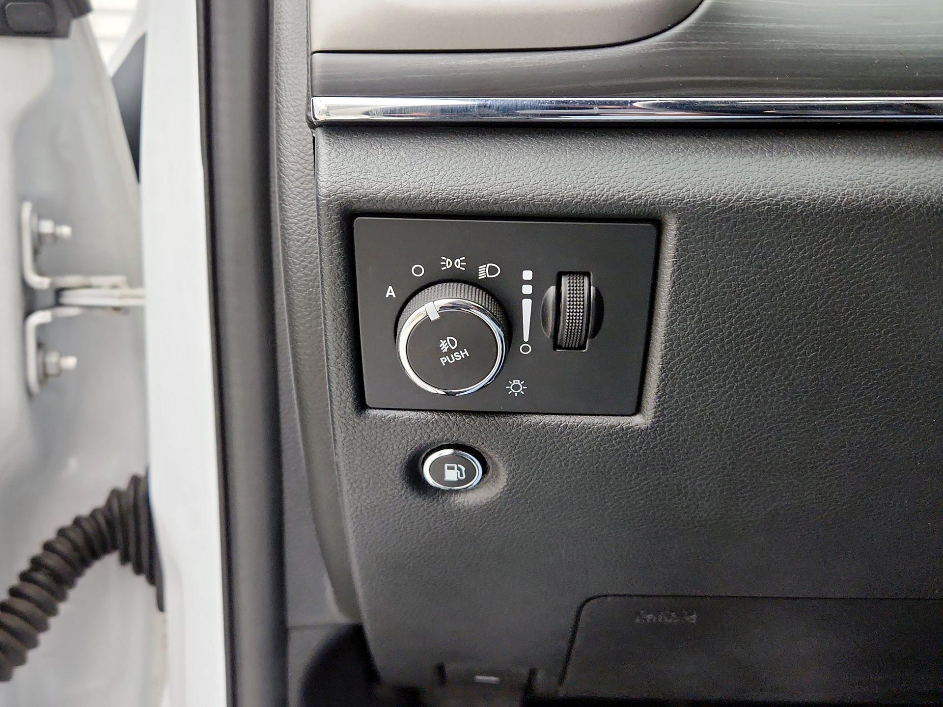 Thumbnail: 2022 Jeep Grand Cherokee - 13