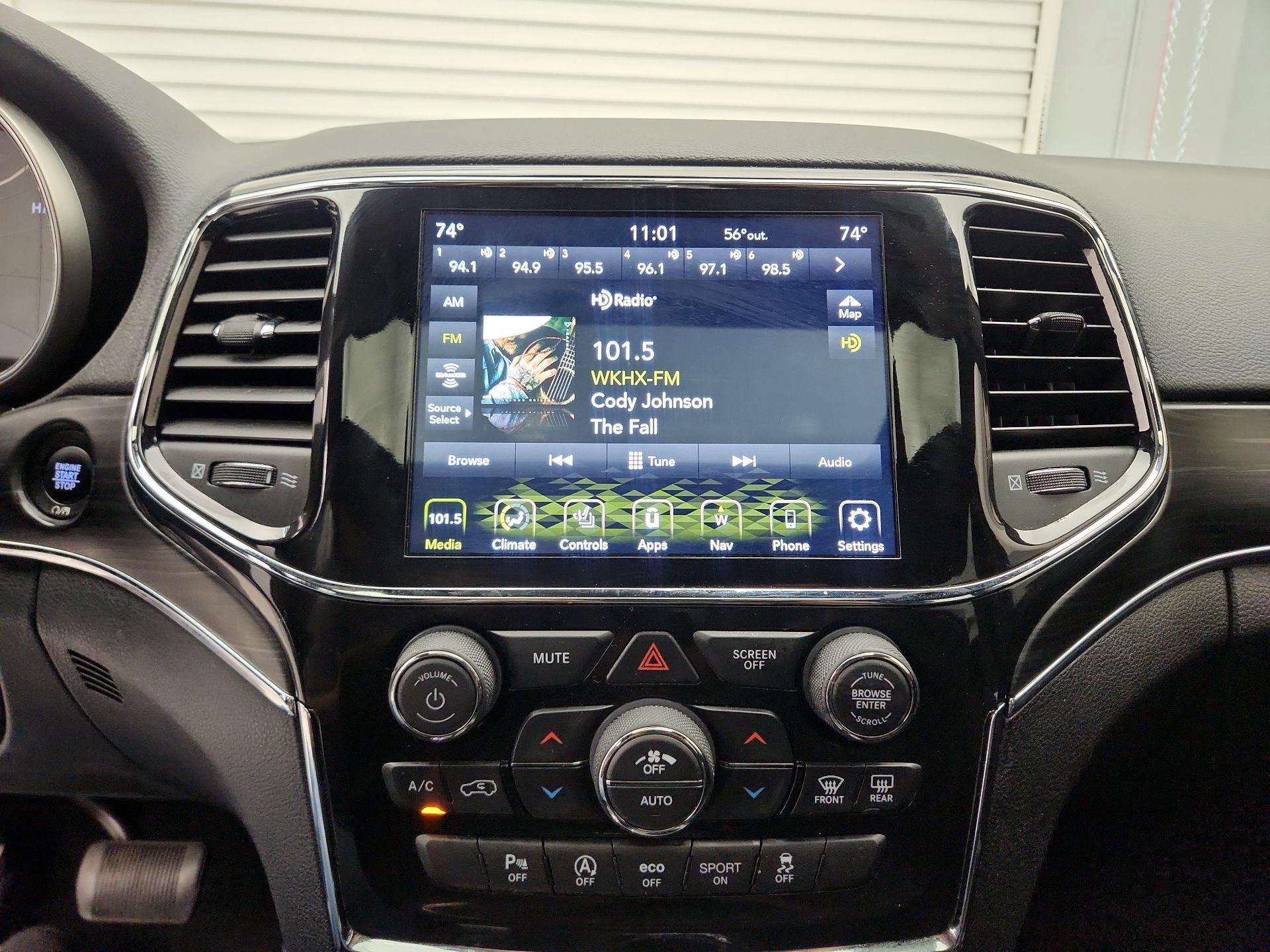 Thumbnail: 2022 Jeep Grand Cherokee - 16