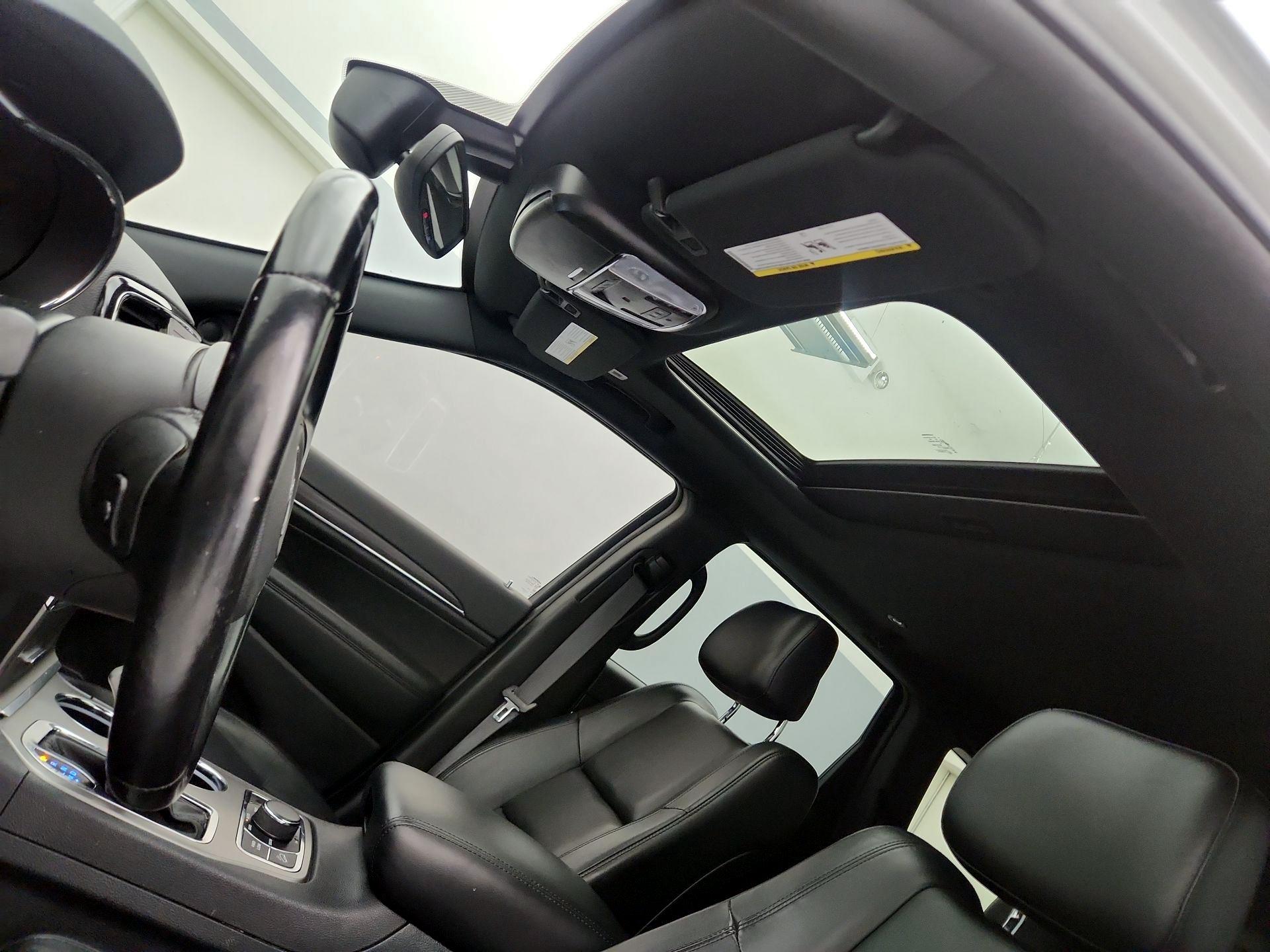 Thumbnail: 2022 Jeep Grand Cherokee - 20