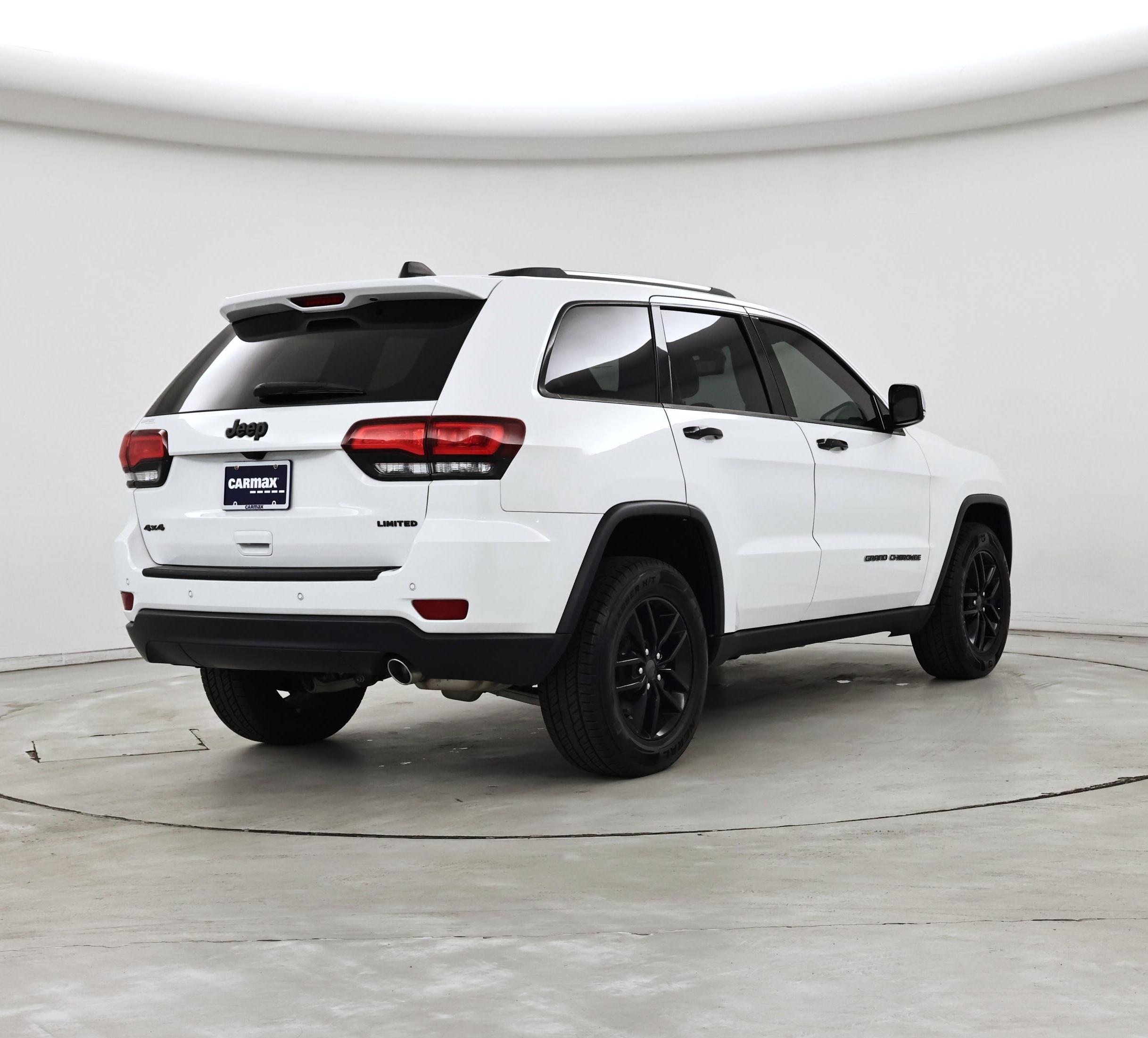 Thumbnail: 2022 Jeep Grand Cherokee - 8