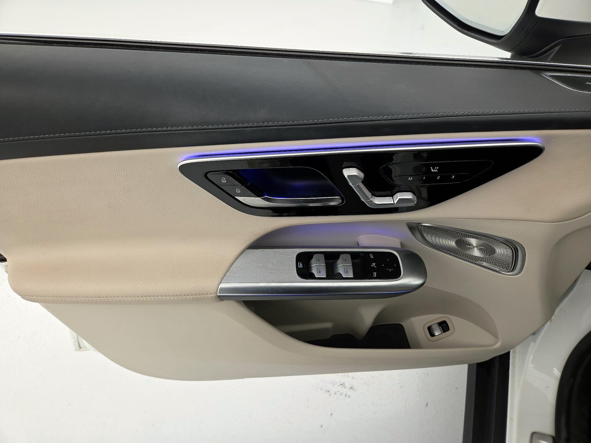 Thumbnail: 2023 Mercedes-Benz GLC - 12