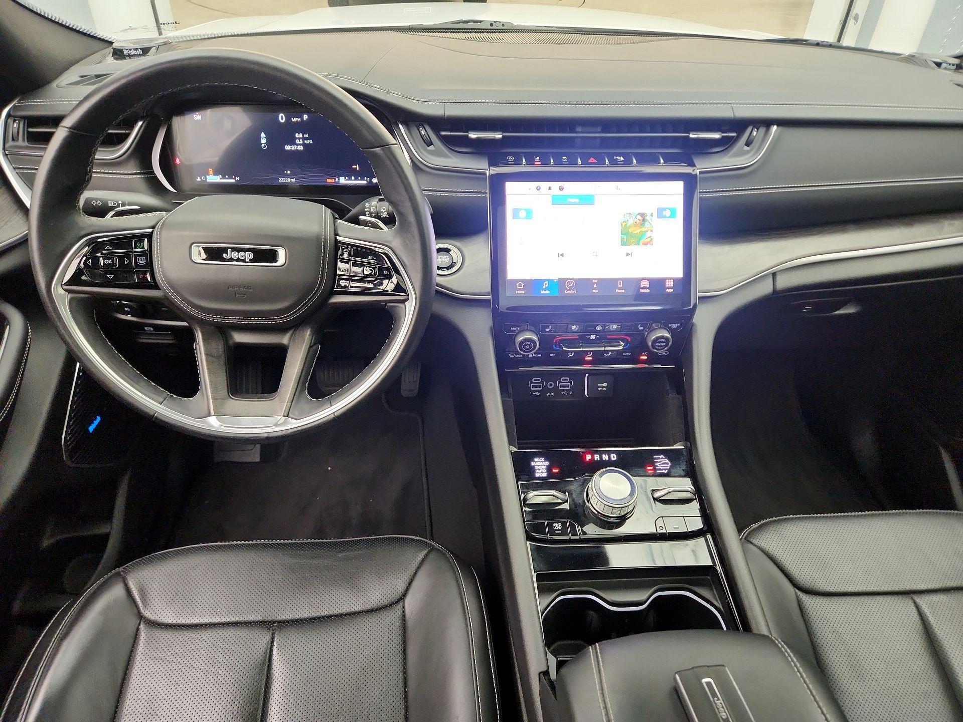 Thumbnail: 2022 Jeep Grand Cherokee - 9