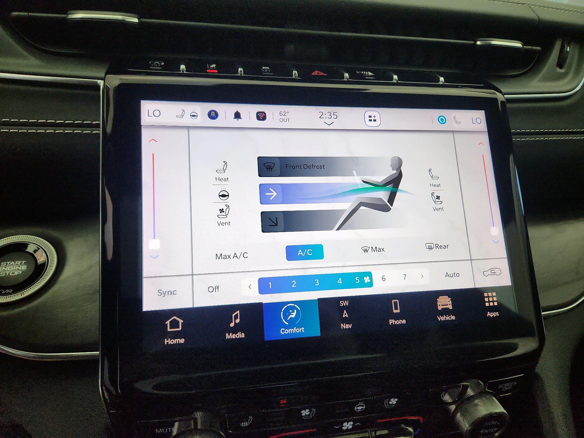 Thumbnail: 2022 Jeep Grand Cherokee - 17