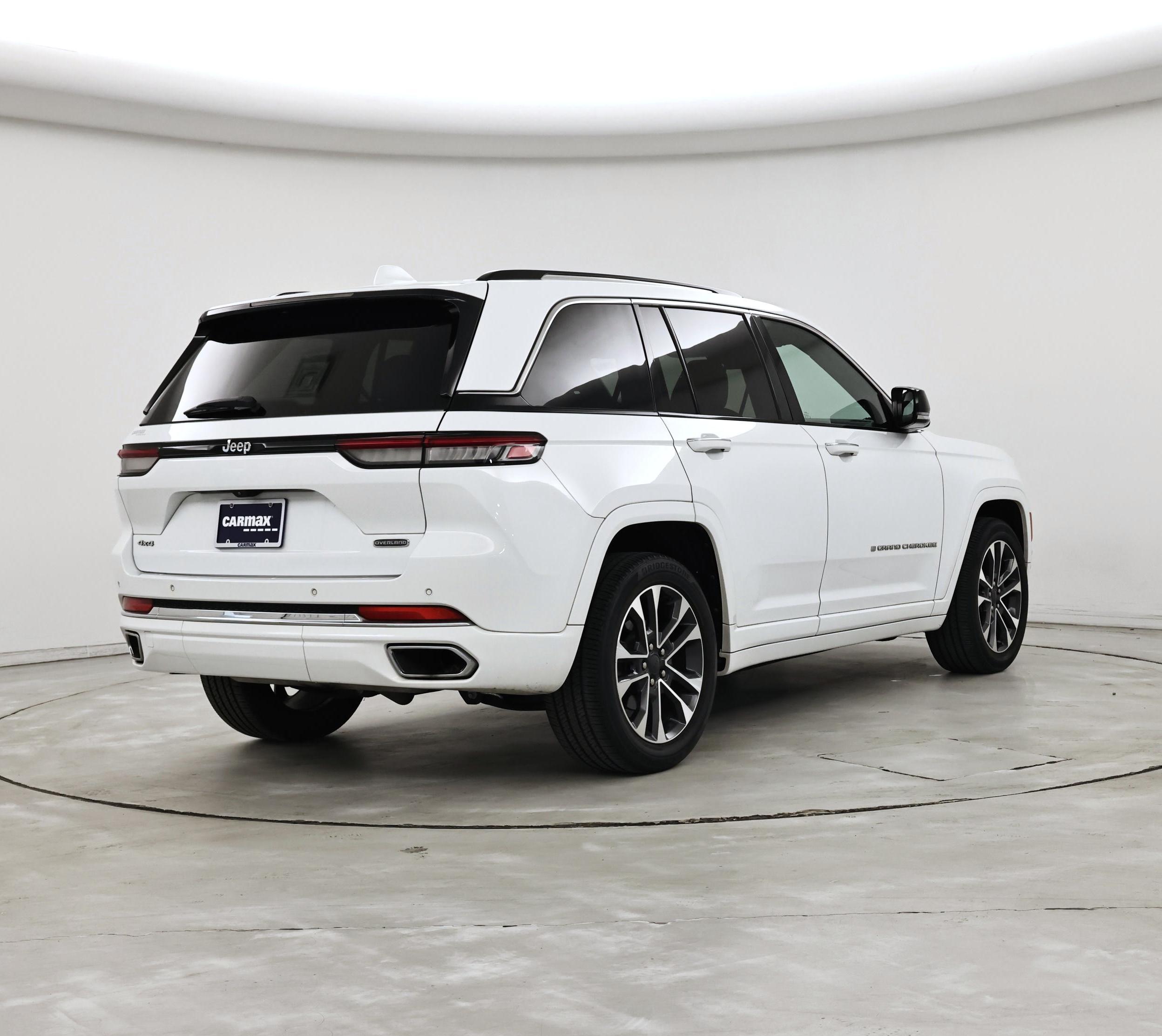 Thumbnail: 2022 Jeep Grand Cherokee - 8