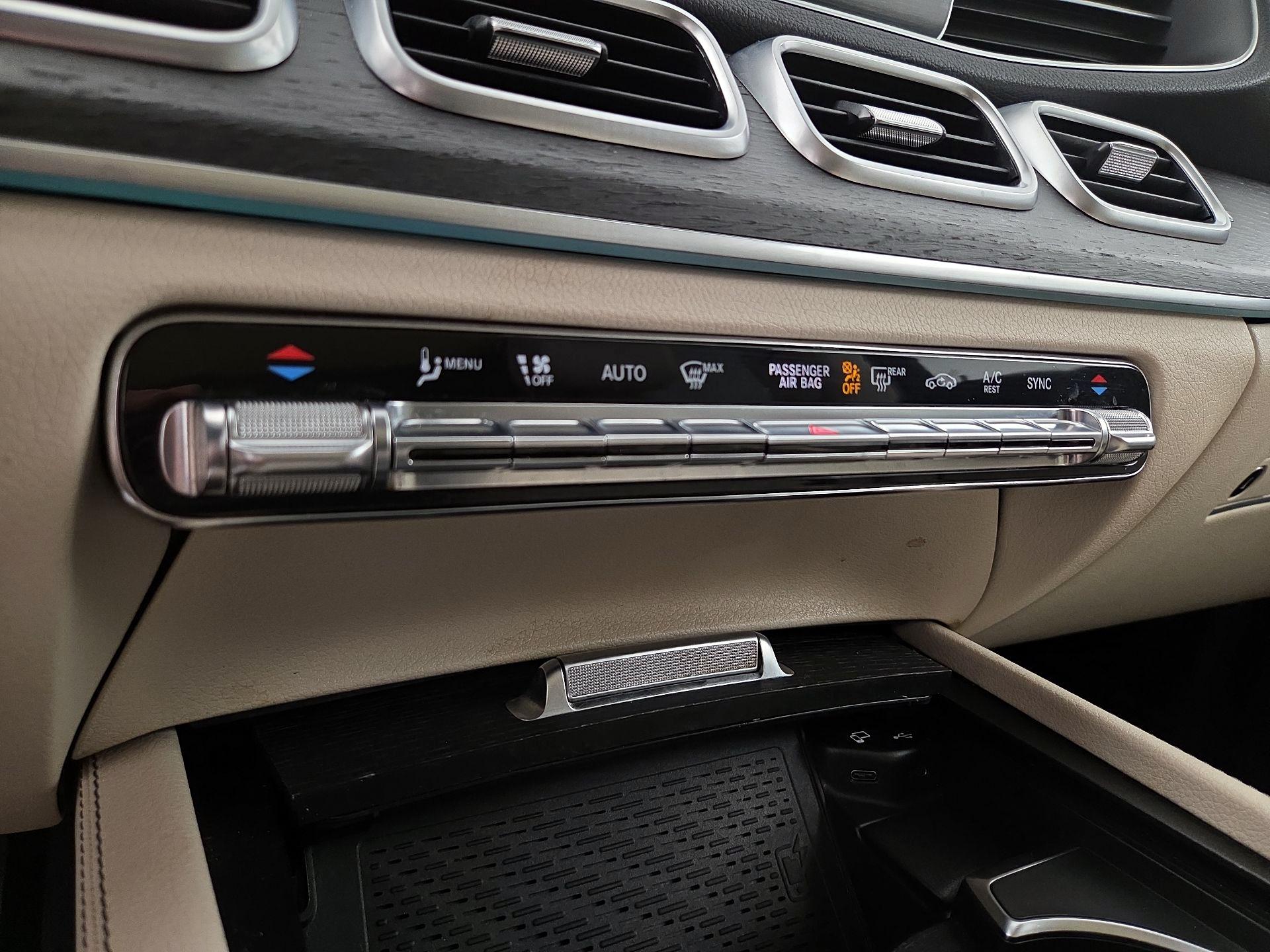 Thumbnail: 2021 Mercedes-Benz GLE - 17