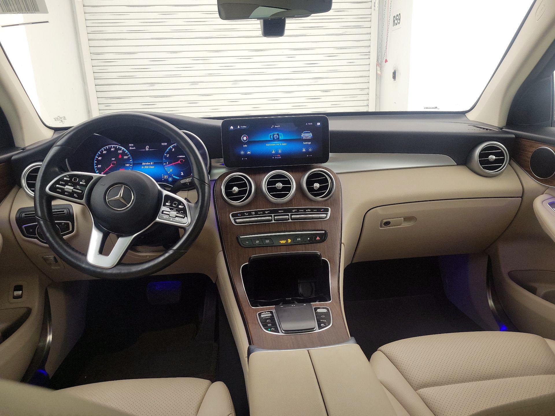 Thumbnail: 2022 Mercedes-Benz GLC - 9