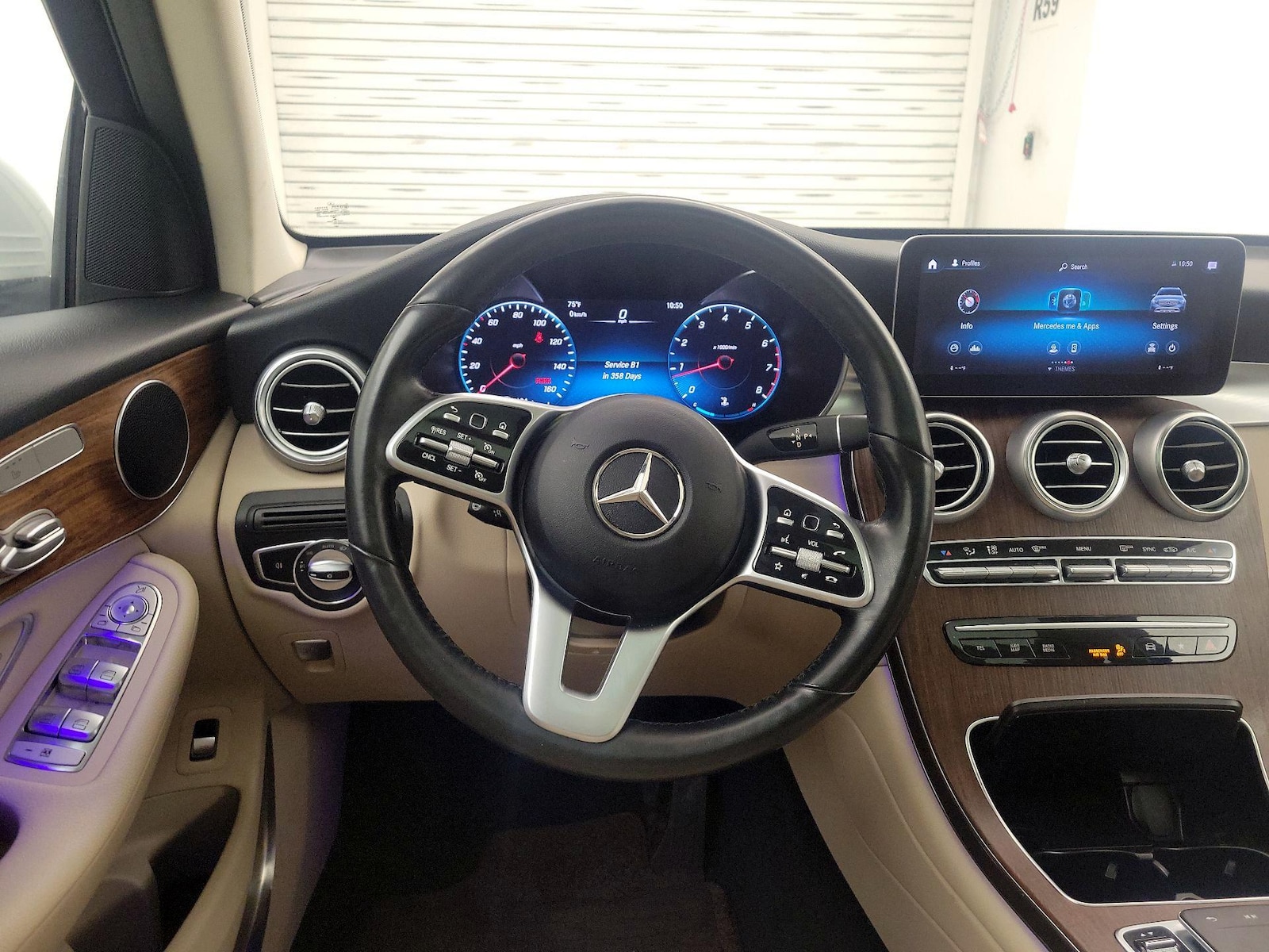 2022 Mercedes-Benz GLC GLC300 - Photo 11