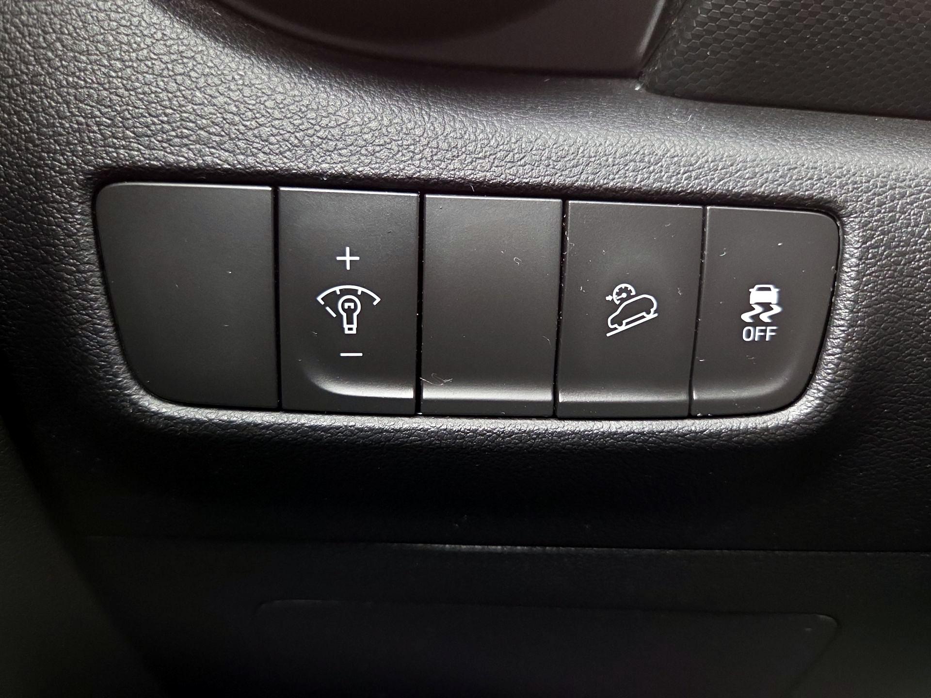 Thumbnail: 2023 Hyundai Kona - 13