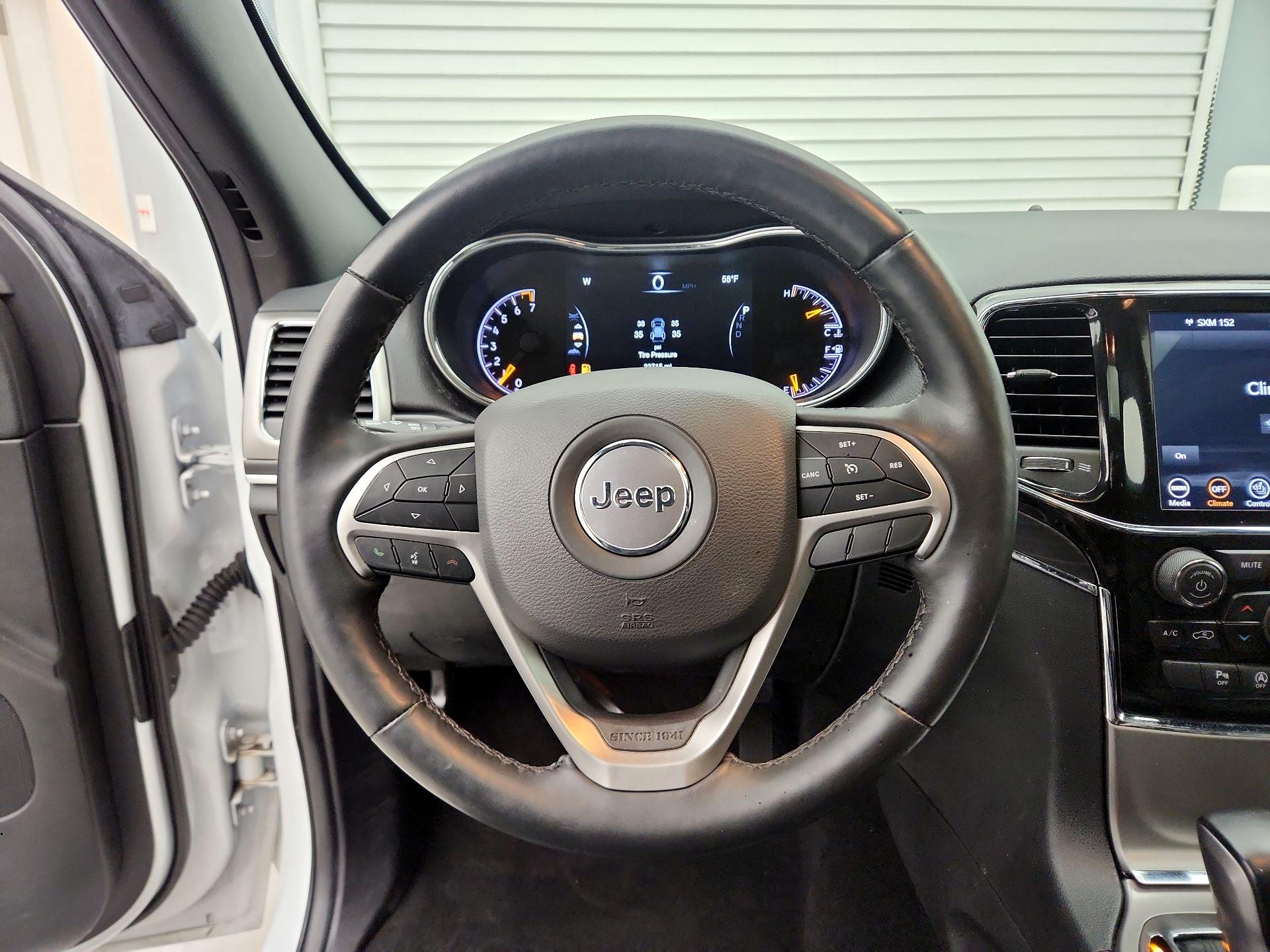 Thumbnail: 2022 Jeep Grand Cherokee - 10