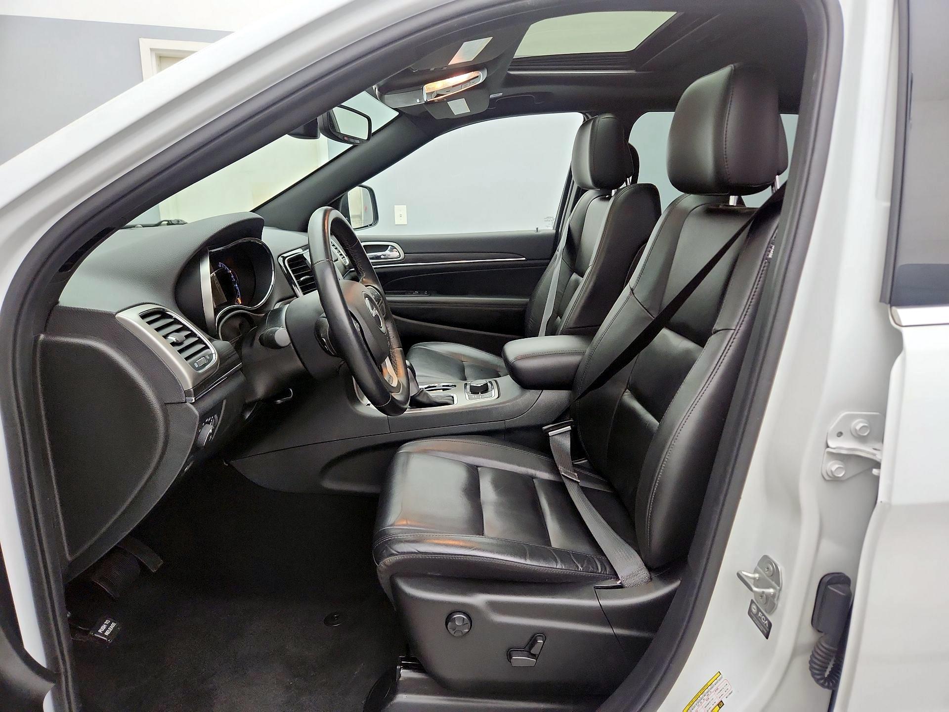 Thumbnail: 2022 Jeep Grand Cherokee - 11