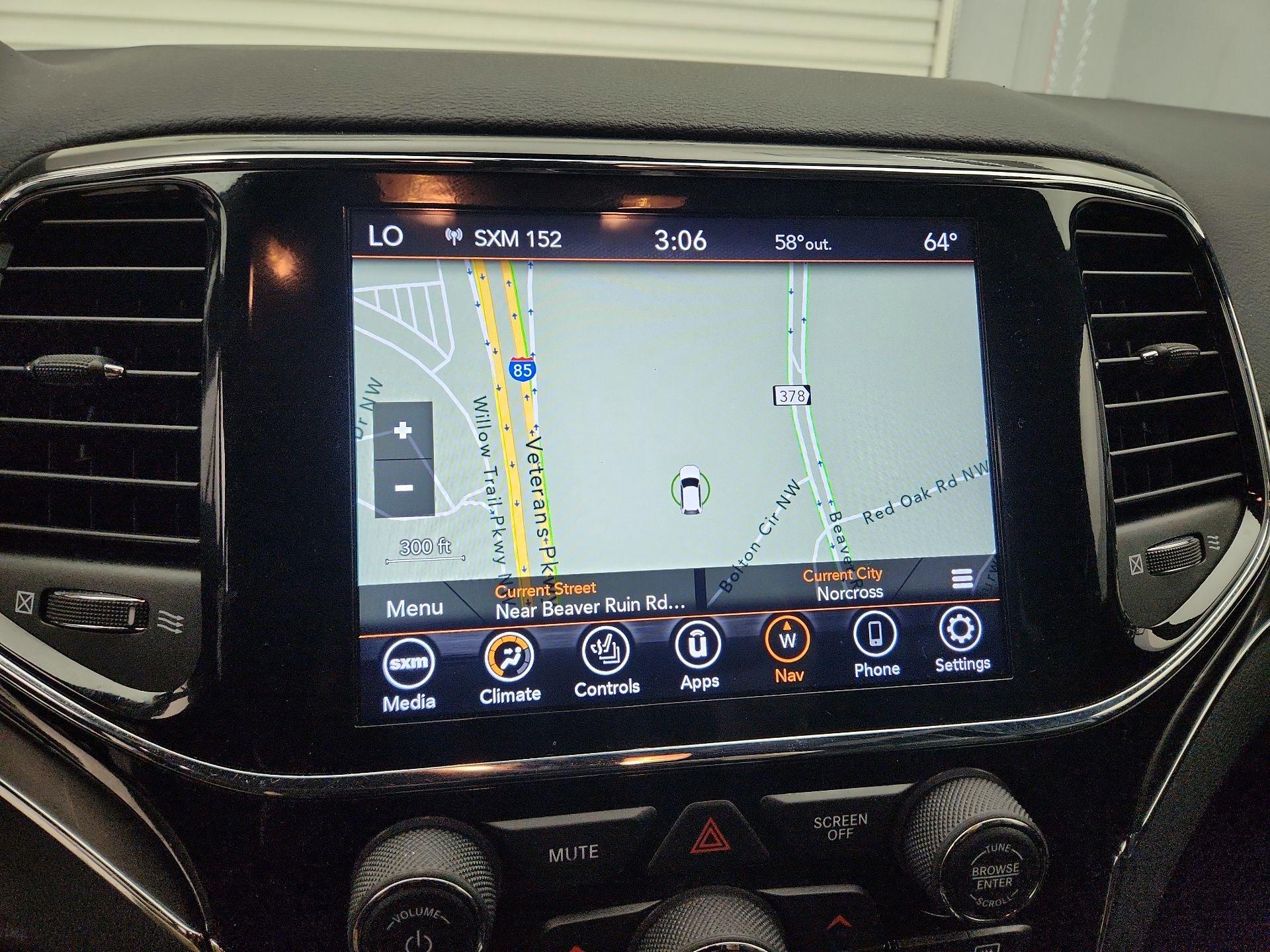 Thumbnail: 2022 Jeep Grand Cherokee - 14