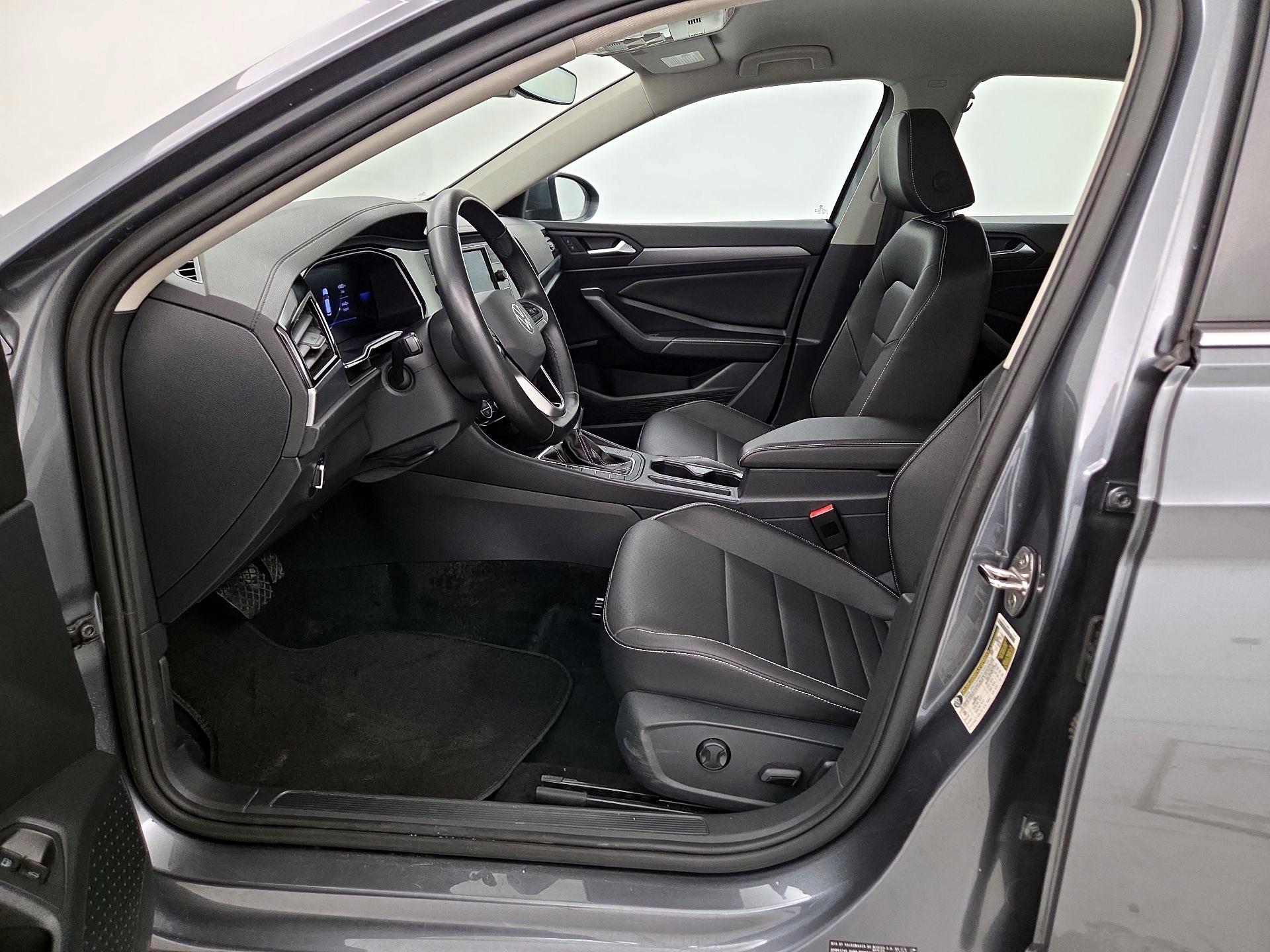 Thumbnail: 2024 Volkswagen Jetta - 11