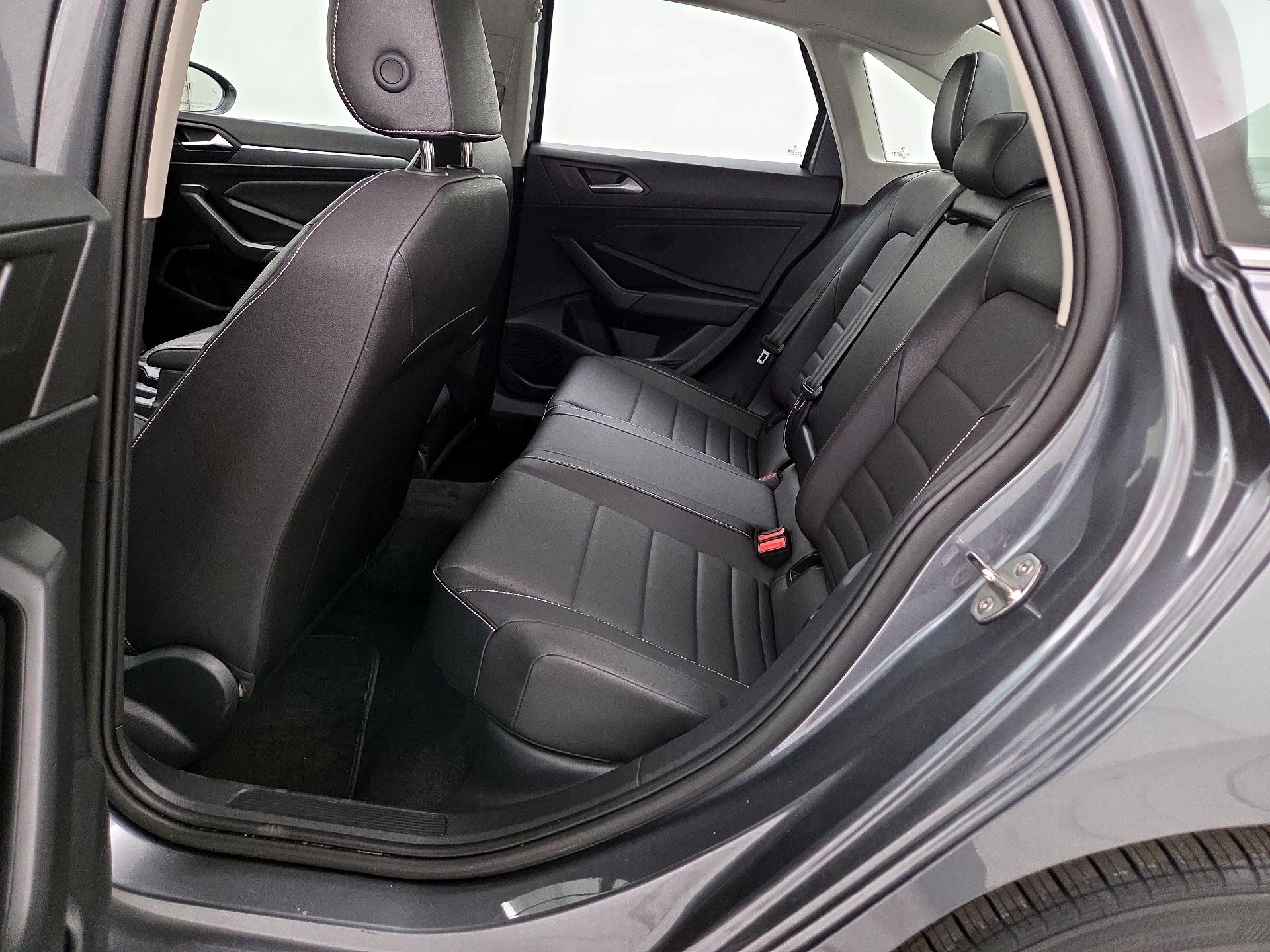 Thumbnail: 2024 Volkswagen Jetta - 19