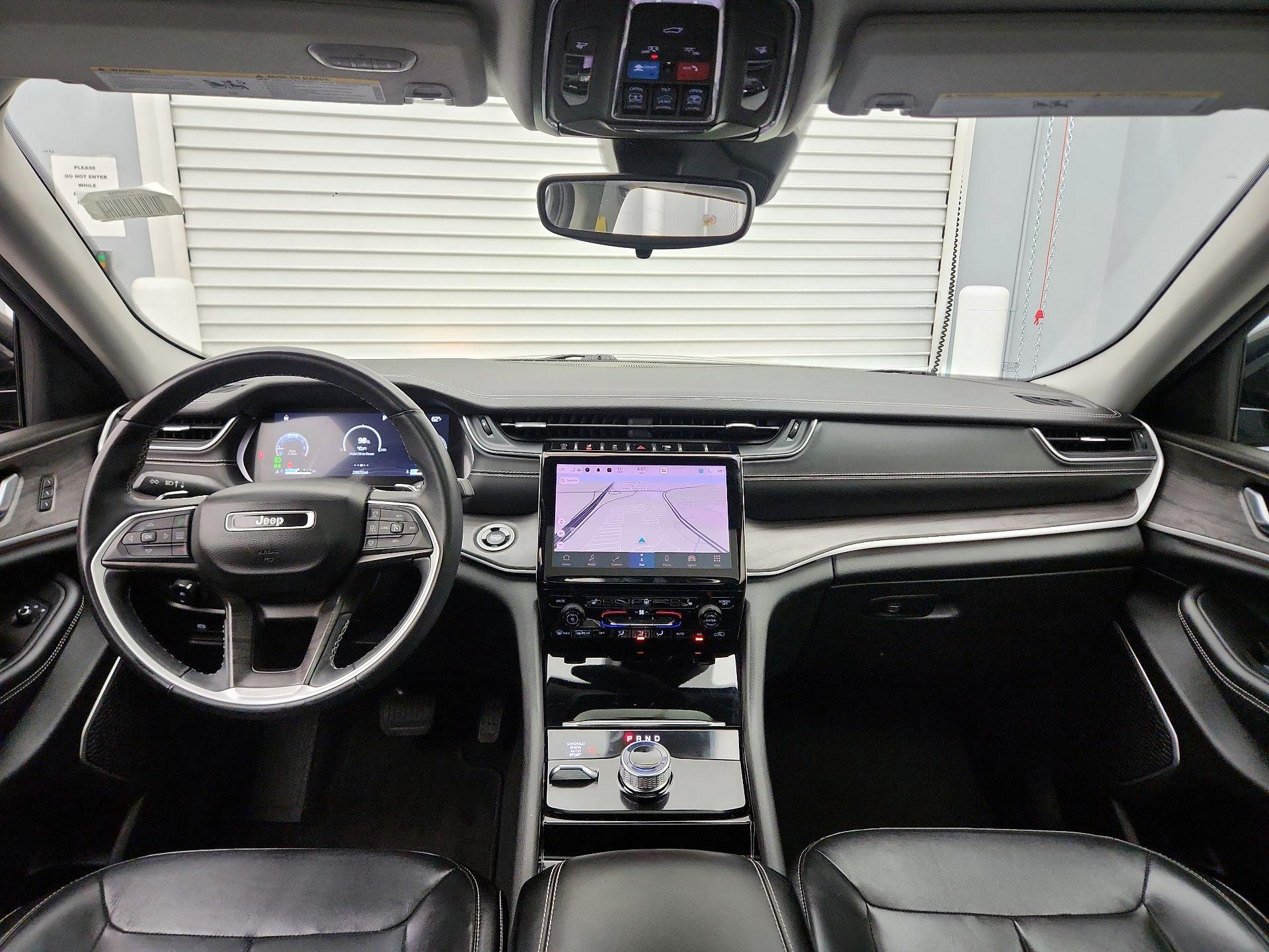 Thumbnail: 2022 Jeep Grand Cherokee - 9