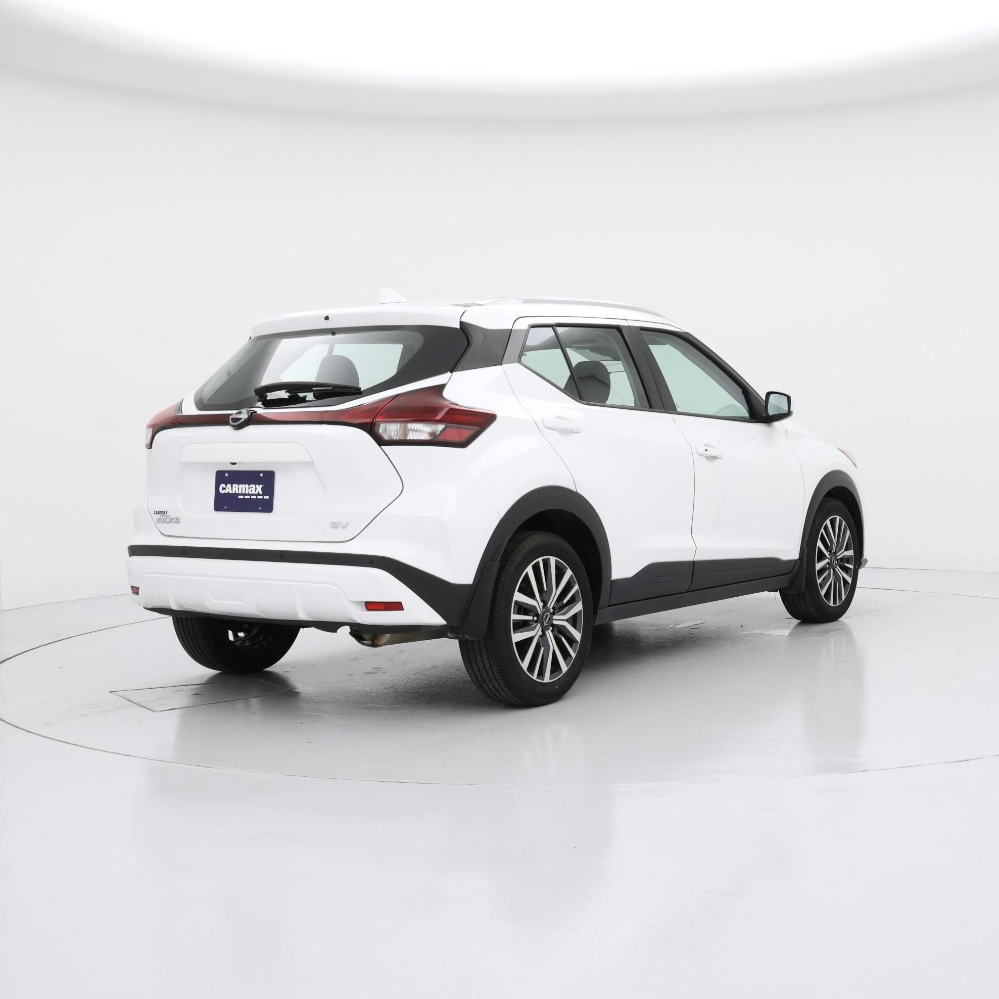 Thumbnail: 2023 Nissan Kicks - 8