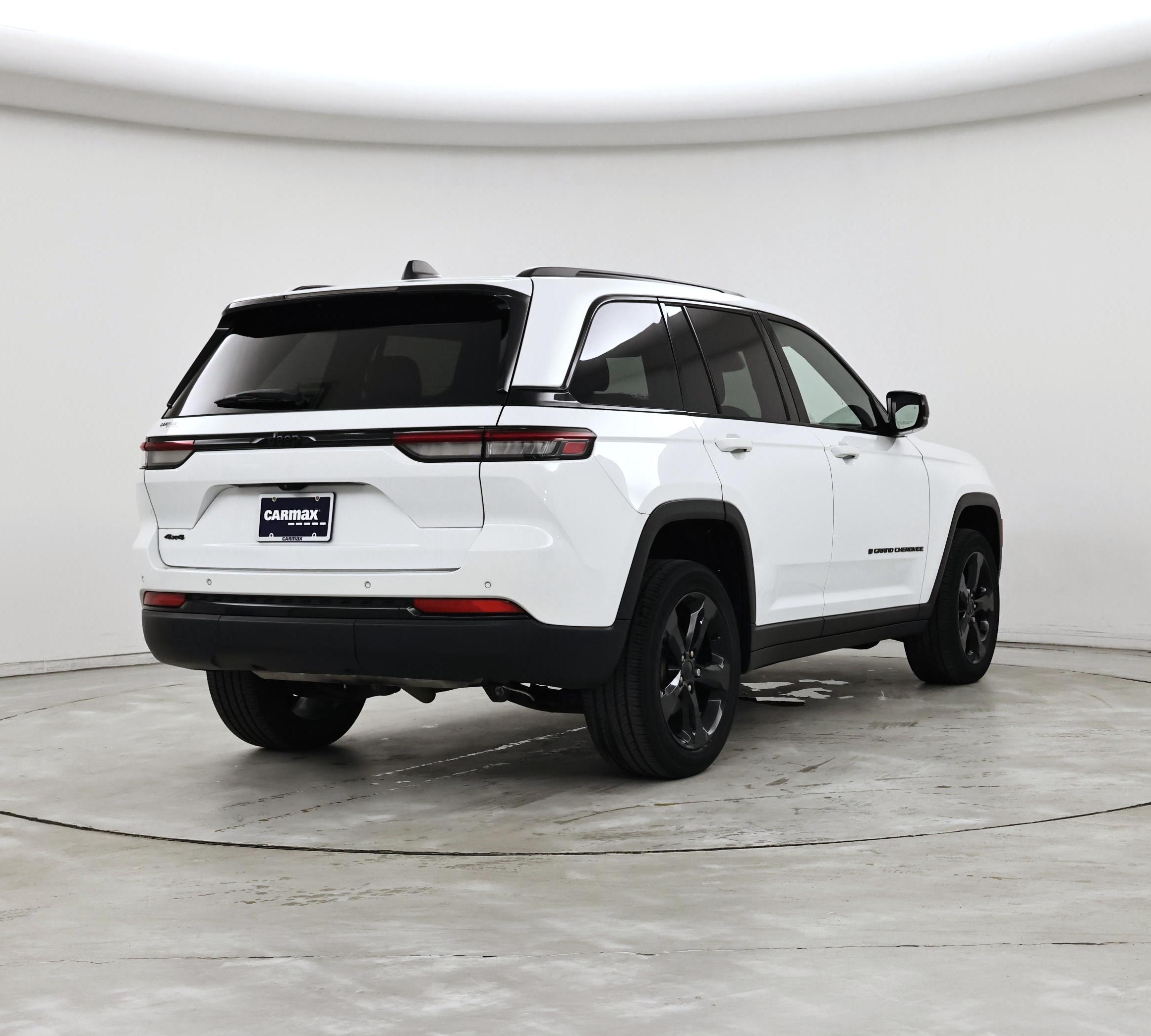 Thumbnail: 2022 Jeep Grand Cherokee - 8