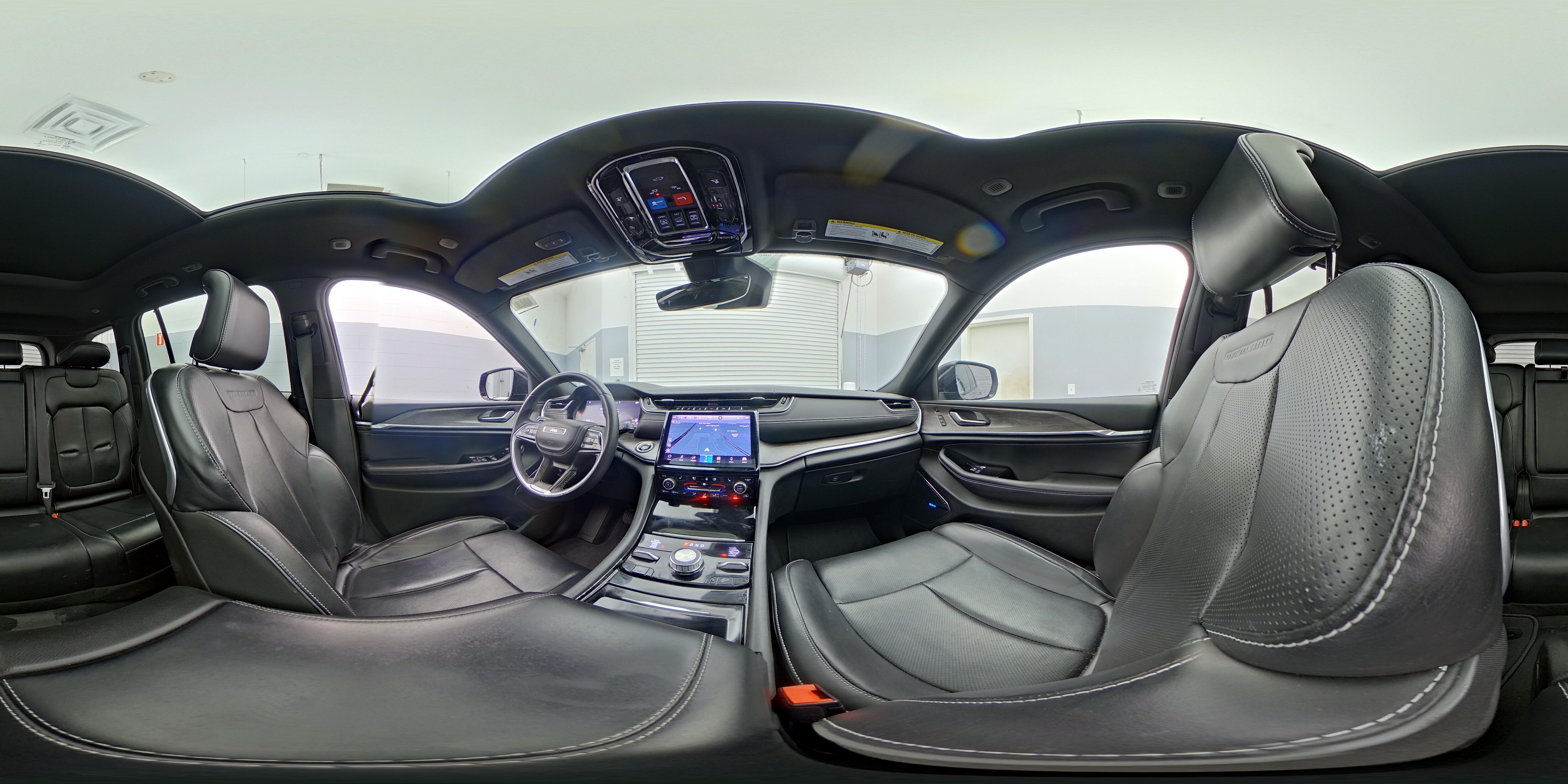 2022 Jeep Grand Cherokee Overland - Photo 26