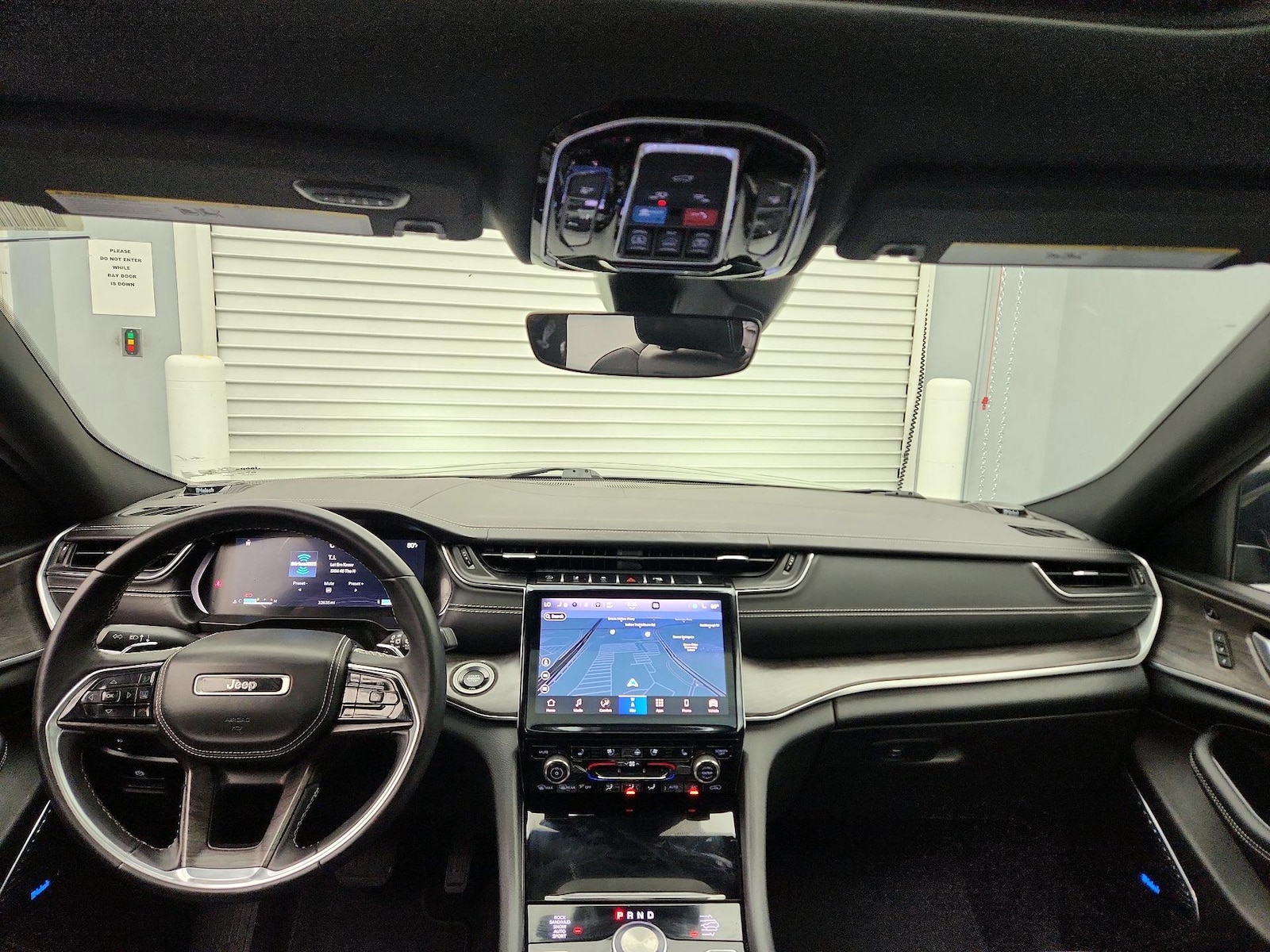 2022 Jeep Grand Cherokee Overland - Photo 10