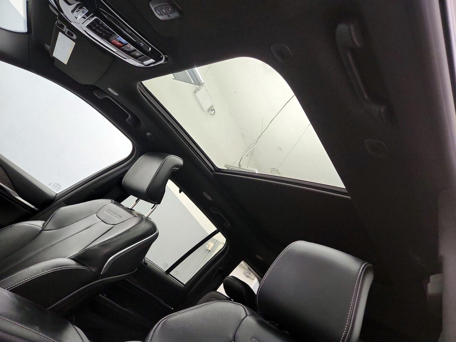 2022 Jeep Grand Cherokee Overland - Photo 21