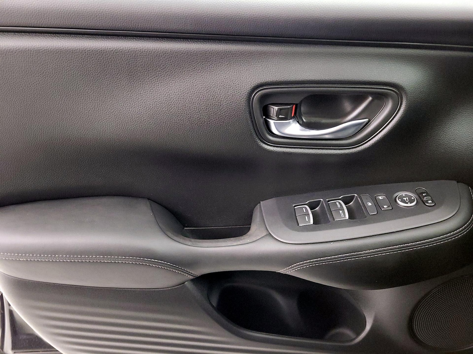 2023 Honda HR-V EX-L - Photo 13