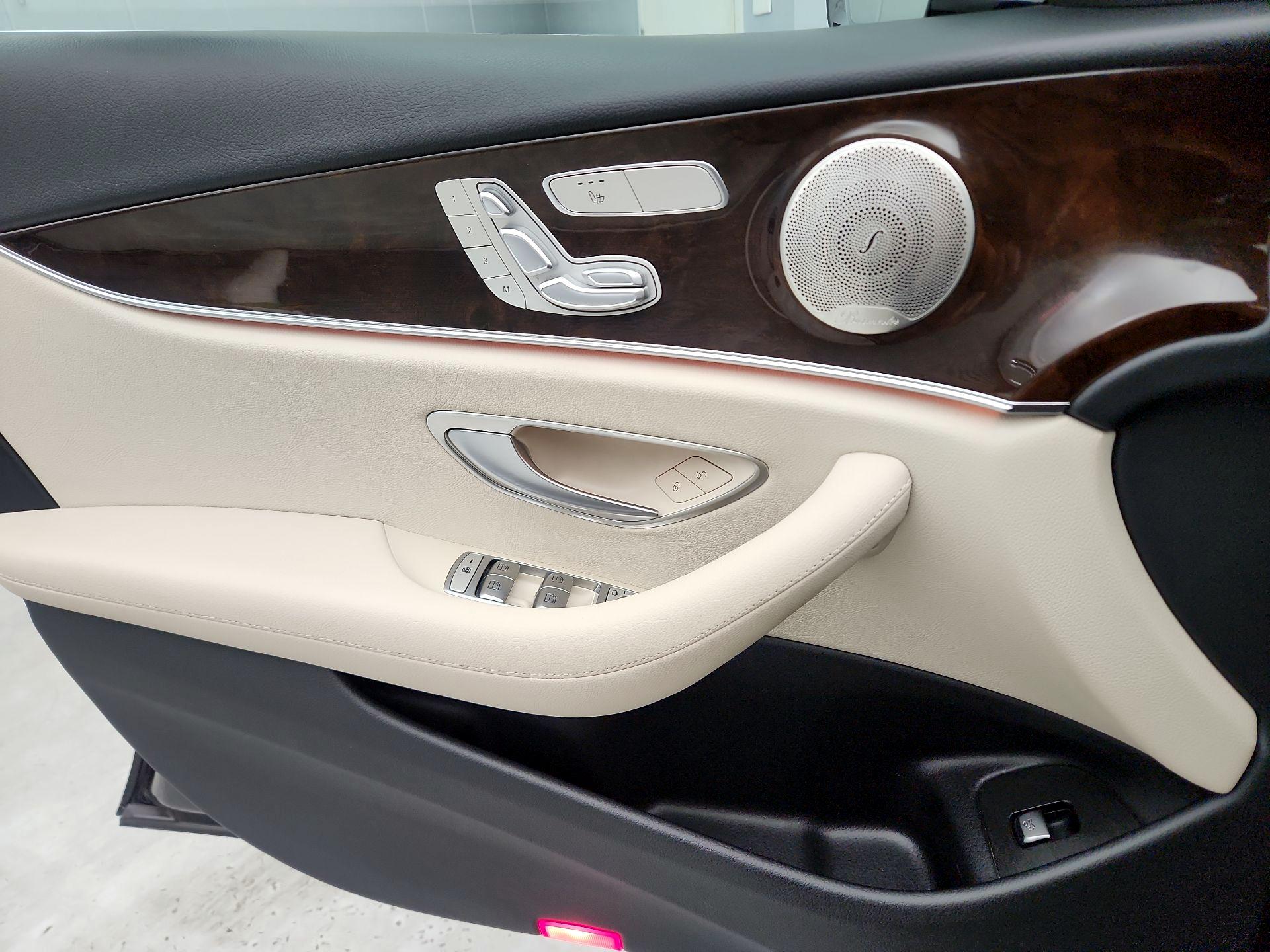 Thumbnail: 2022 Mercedes-Benz E-Class - 12