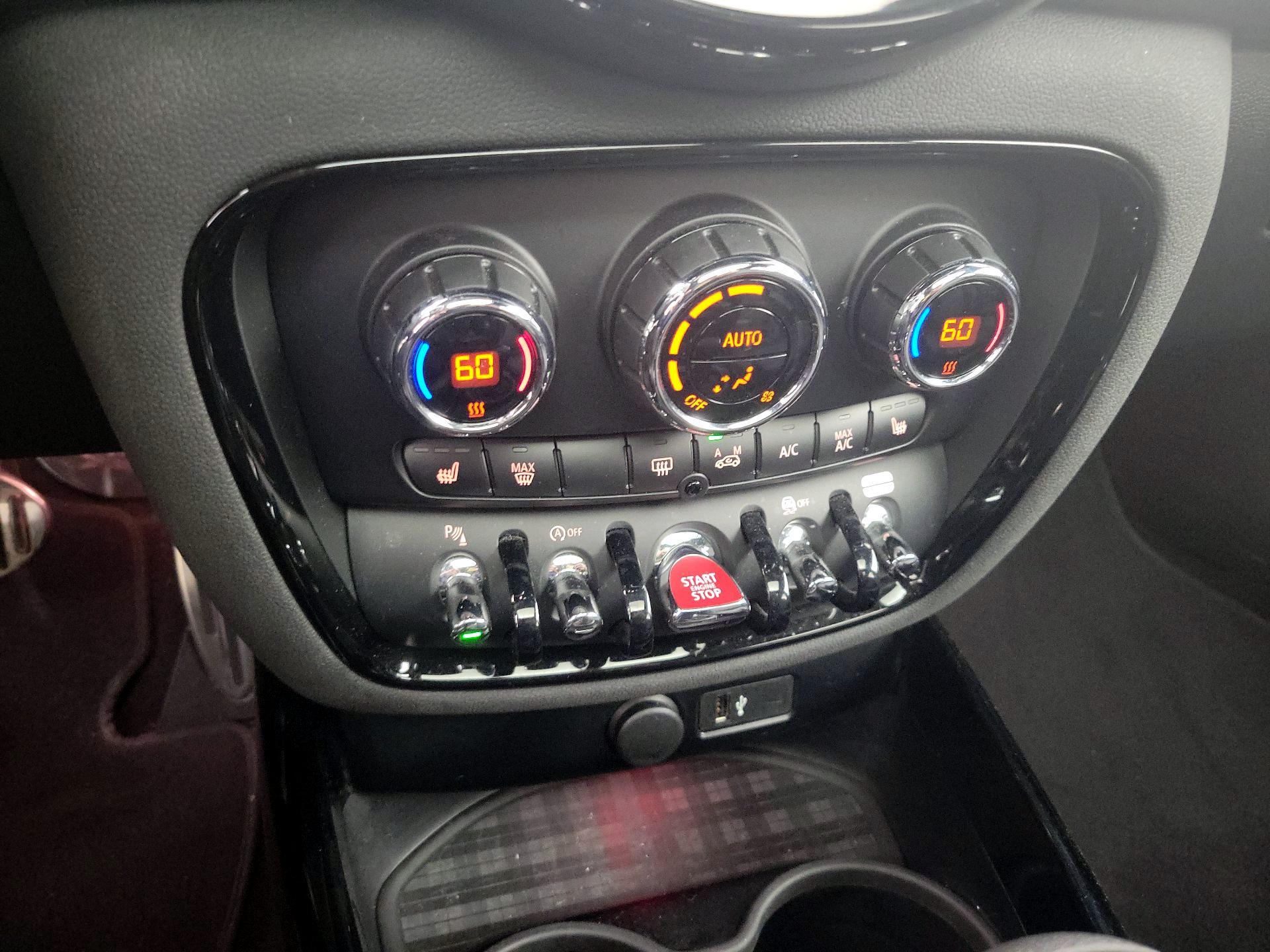 Thumbnail: 2023 MINI Cooper Clubman - 17