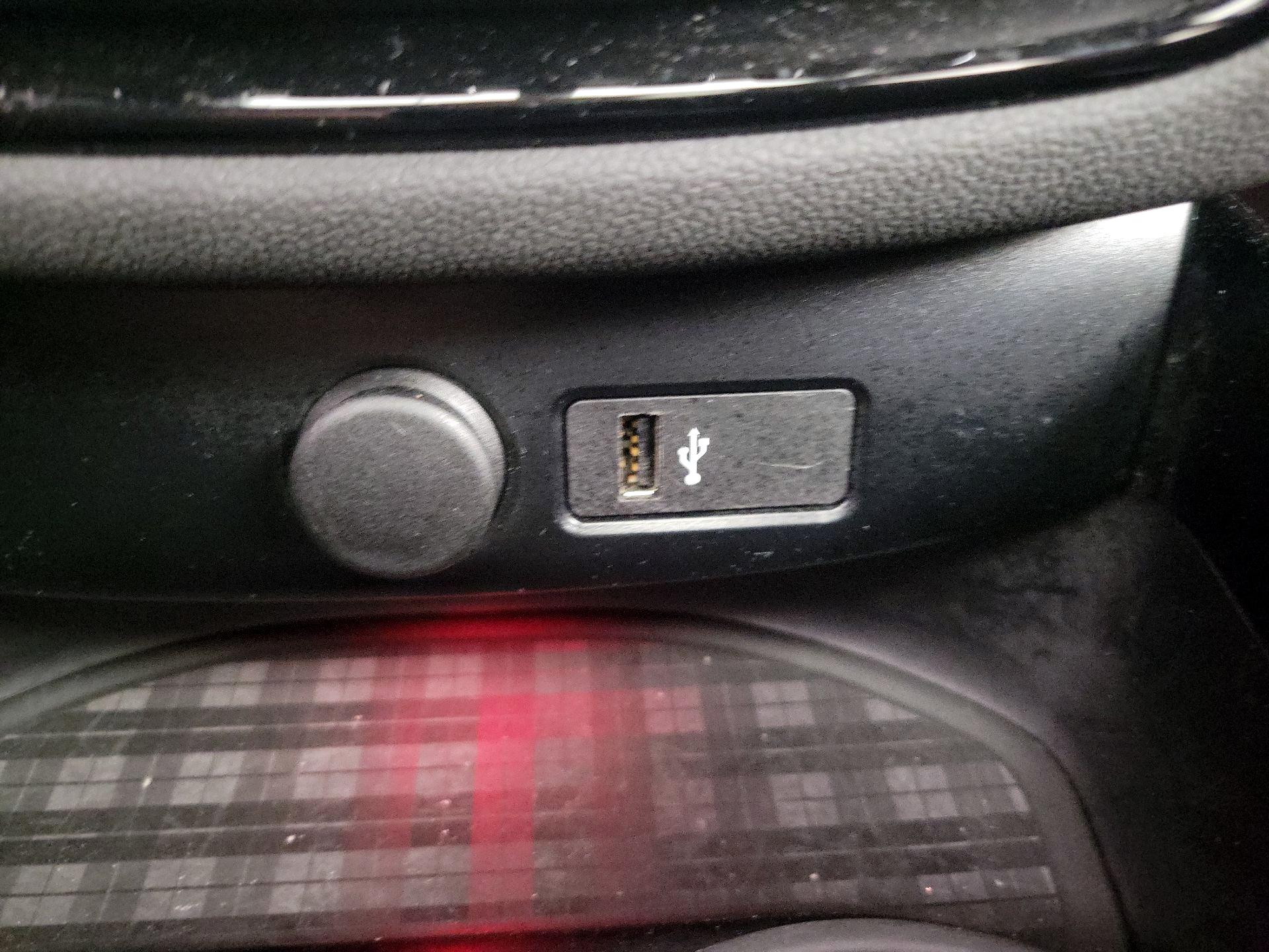 Thumbnail: 2023 MINI Cooper Clubman - 19