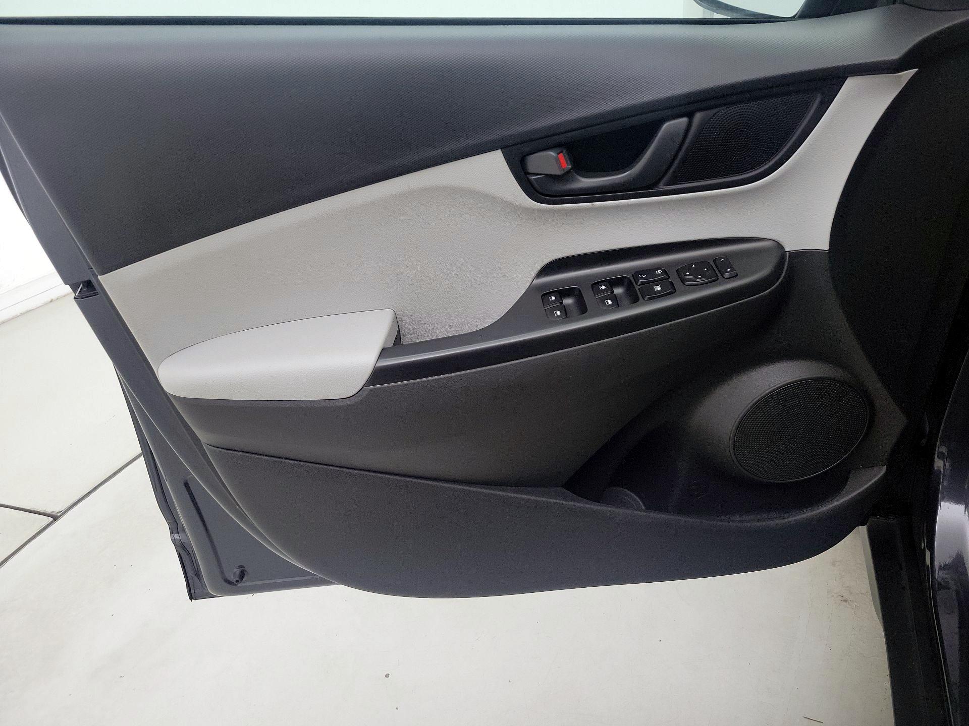 Thumbnail: 2022 Hyundai Kona - 12