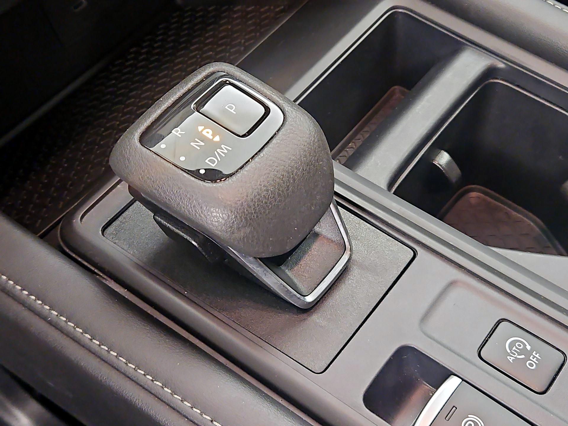 Thumbnail: 2024 Nissan Pathfinder - 17