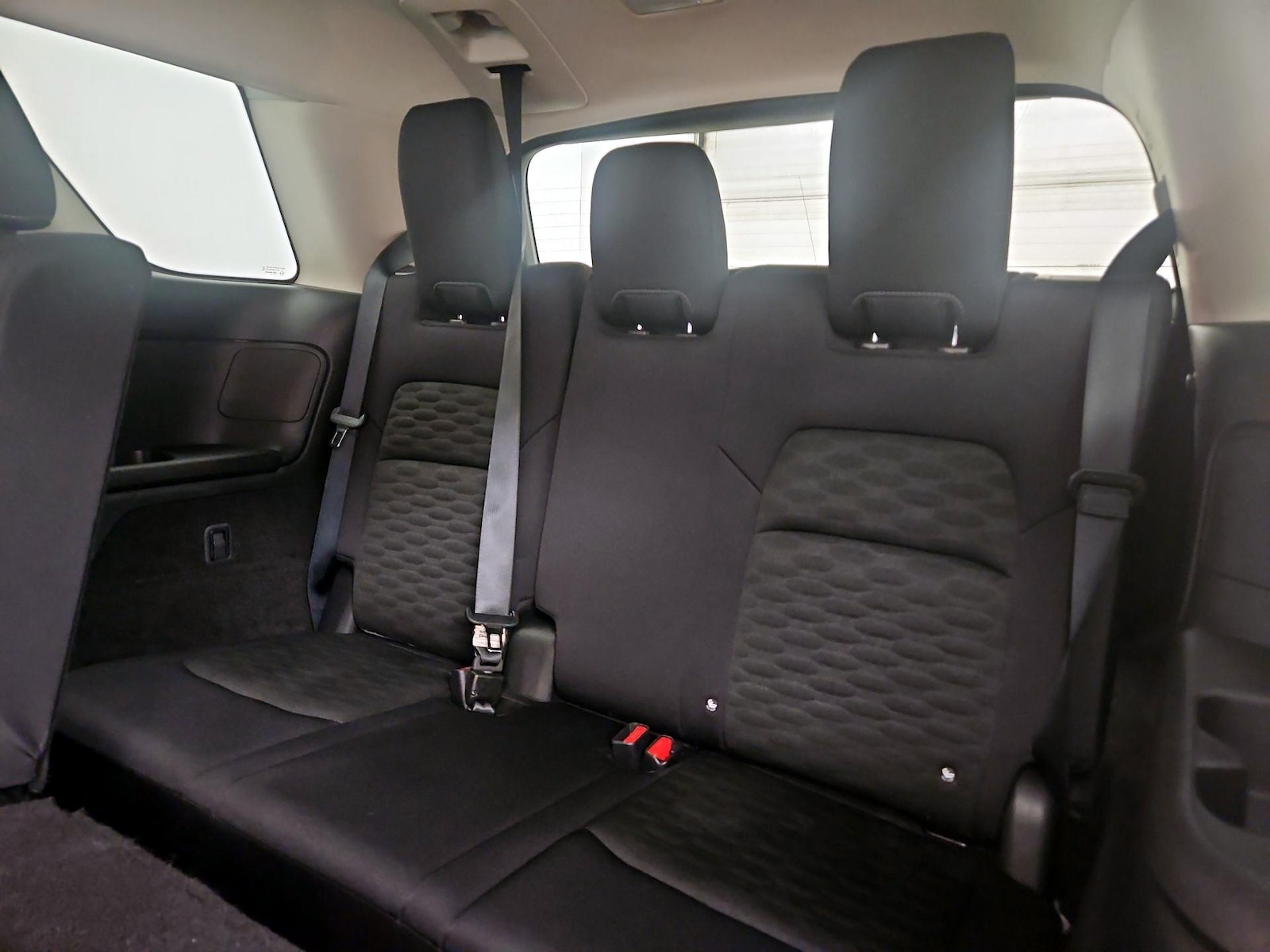 2024 Nissan Pathfinder S - Photo 21