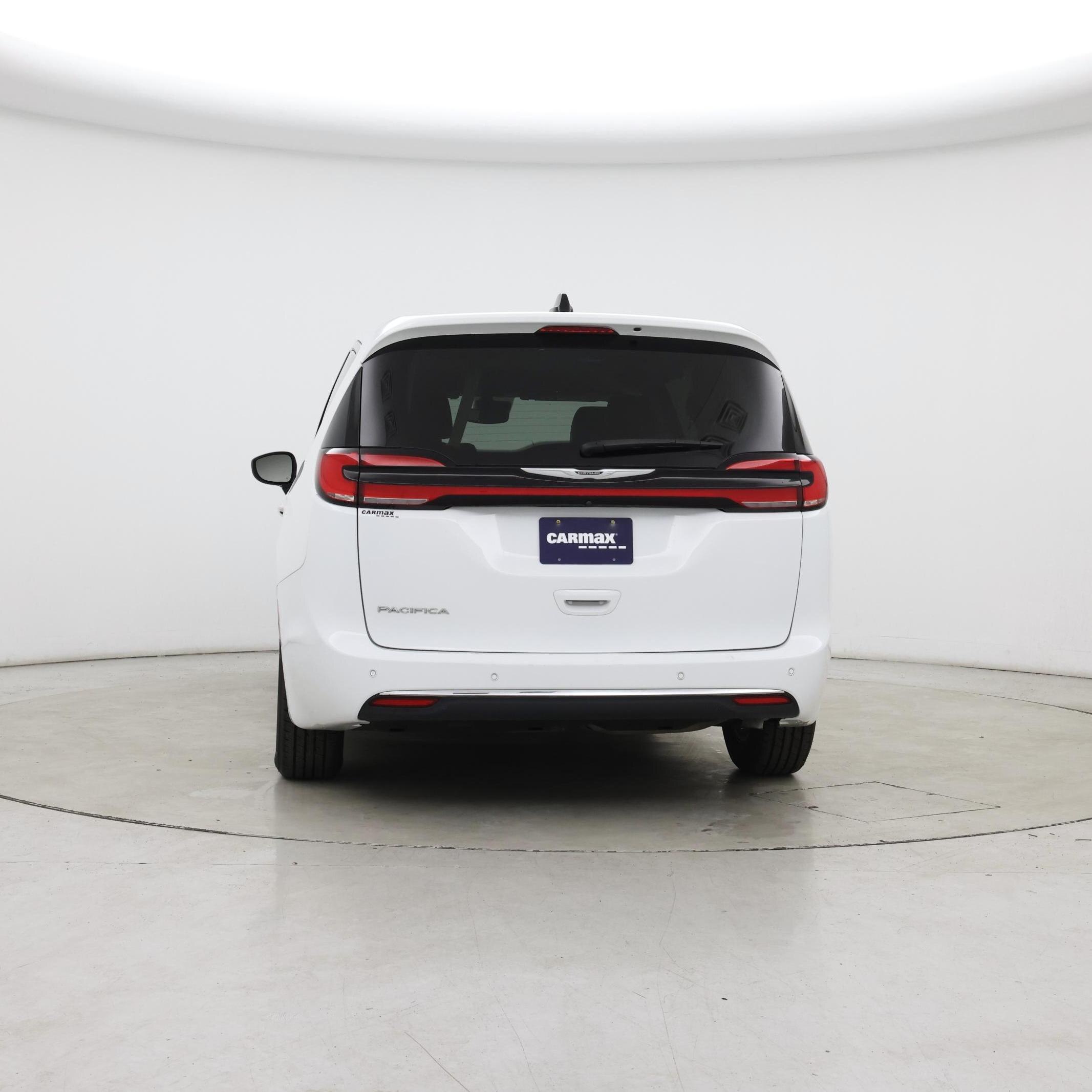 Thumbnail: 2023 Chrysler Pacifica - 6