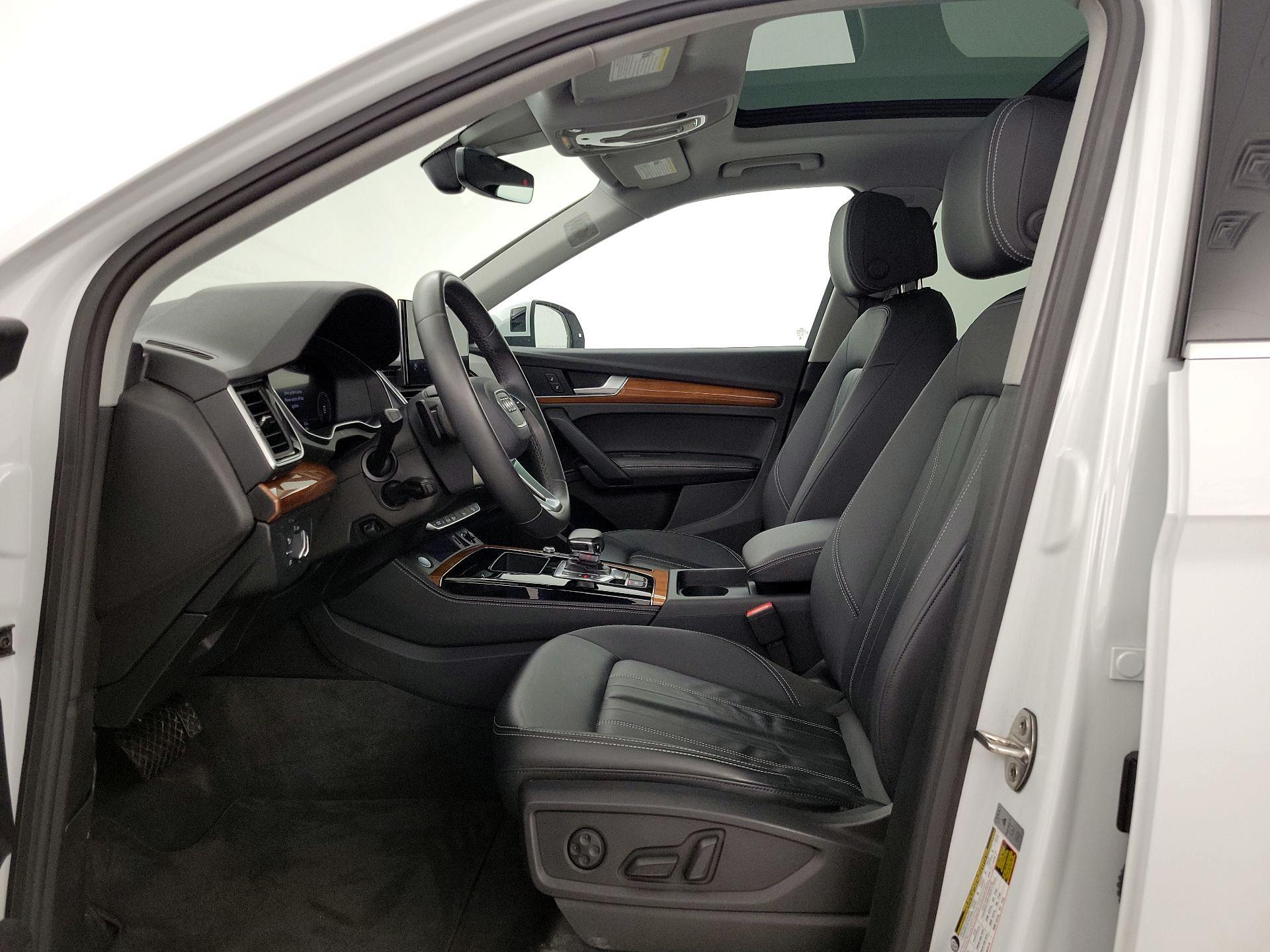 Thumbnail: 2023 Audi Q5 - 11