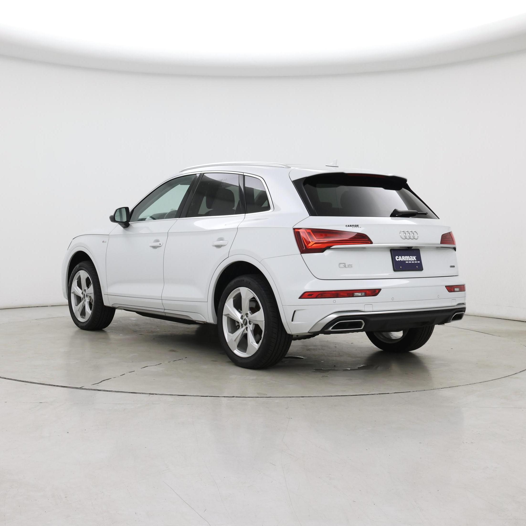 Thumbnail: 2023 Audi Q5 - 2