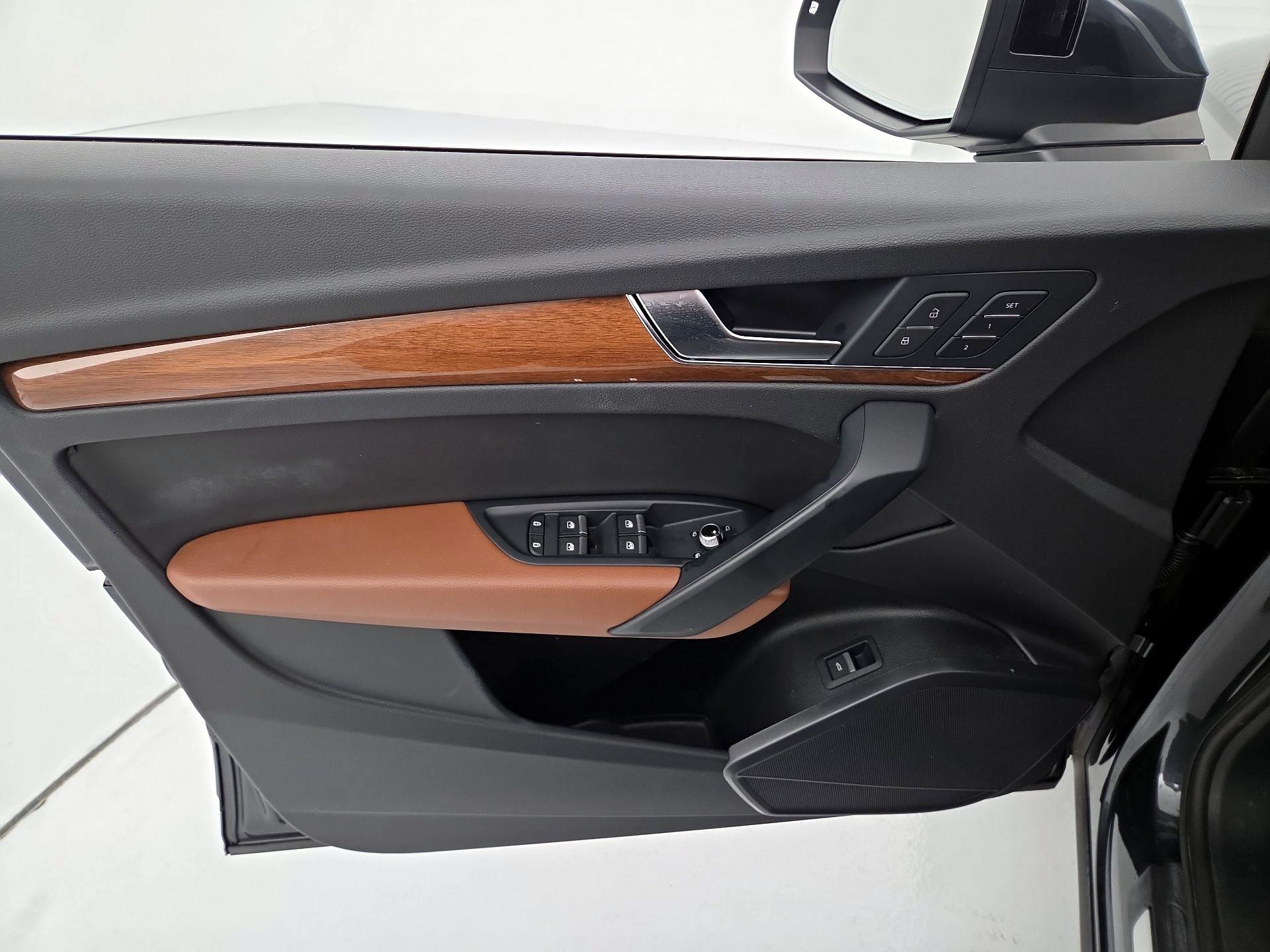 Thumbnail: 2023 Audi Q5 - 12