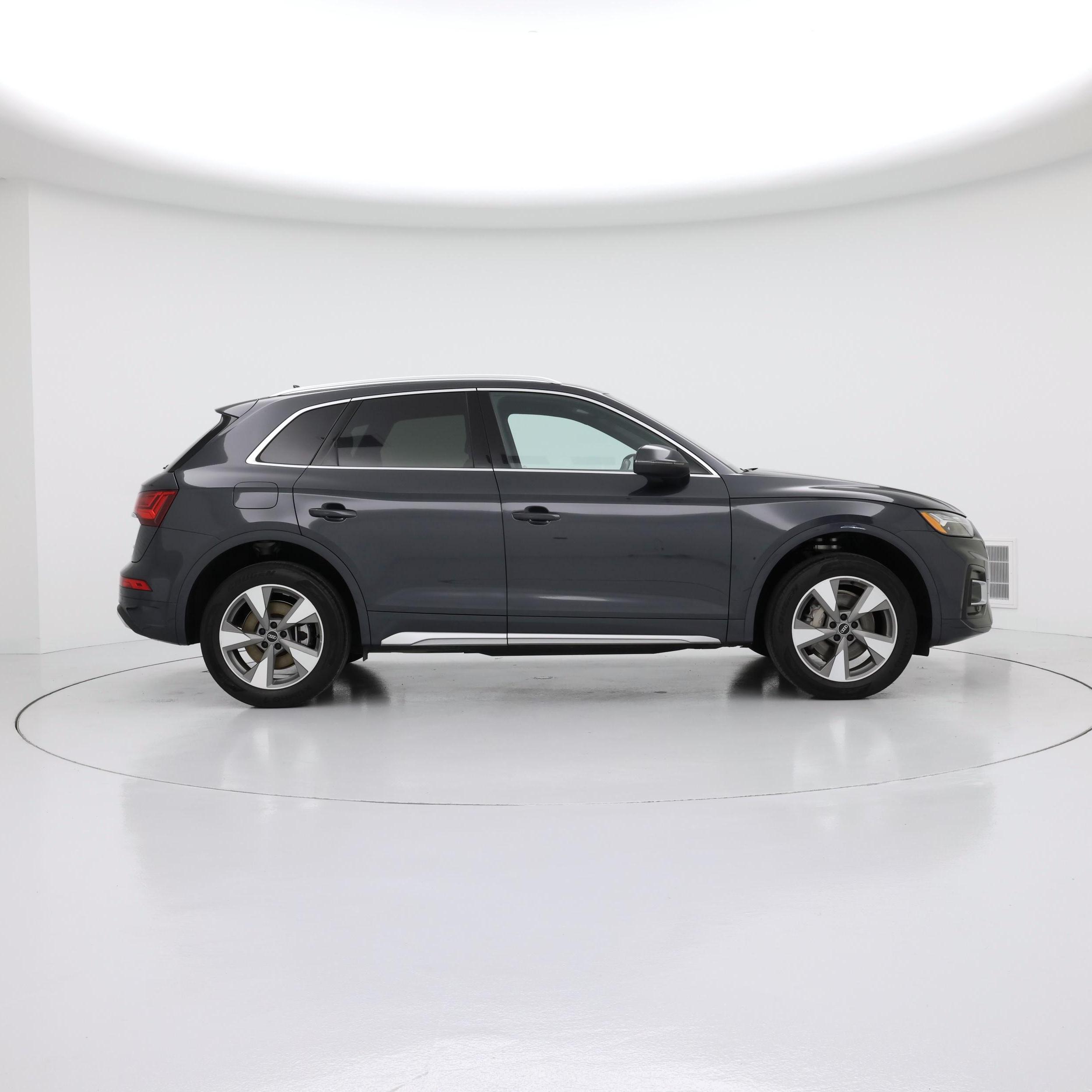 Thumbnail: 2023 Audi Q5 - 7
