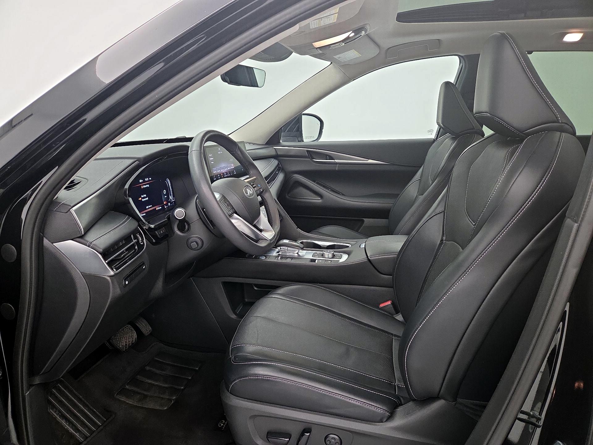 Thumbnail: 2023 INFINITI QX60 - 11