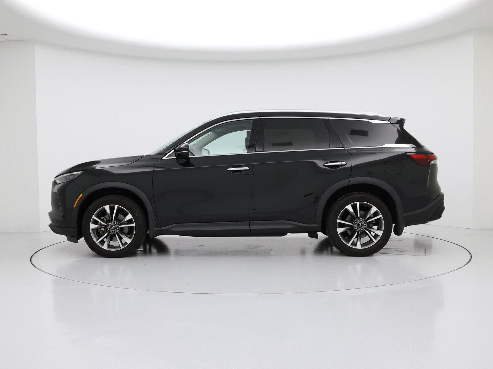 2023 INFINITI QX60 LUXE - Photo 4