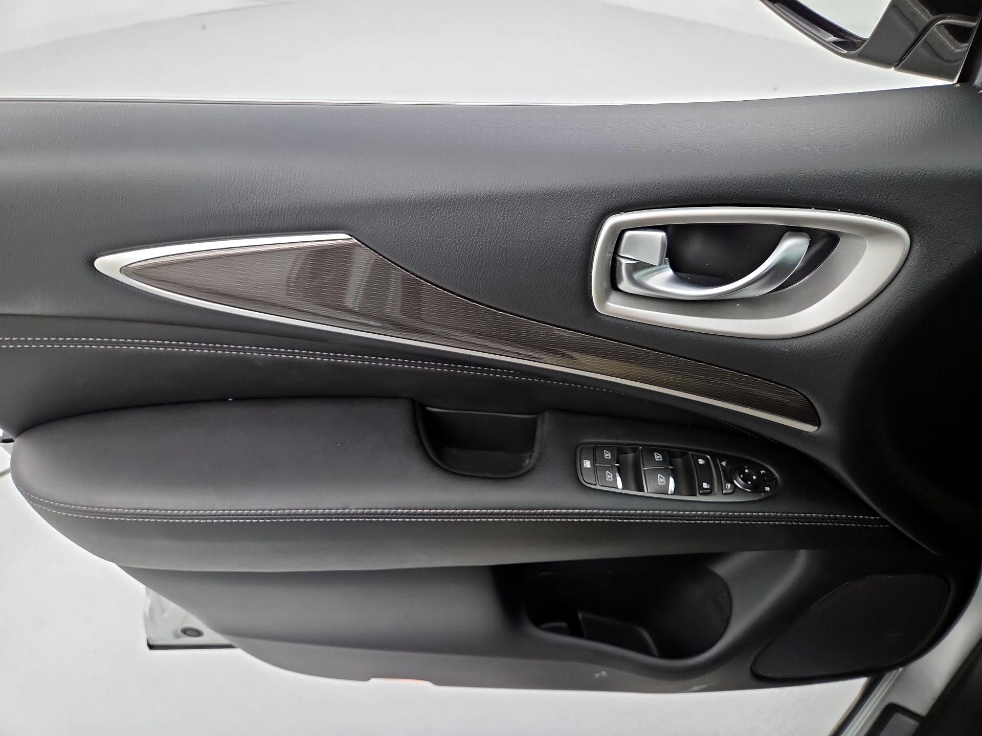 Thumbnail: 2020 INFINITI QX60 - 12
