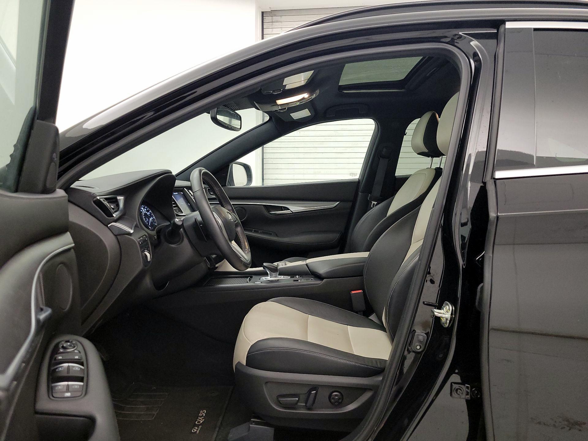 Thumbnail: 2023 INFINITI QX55 - 11