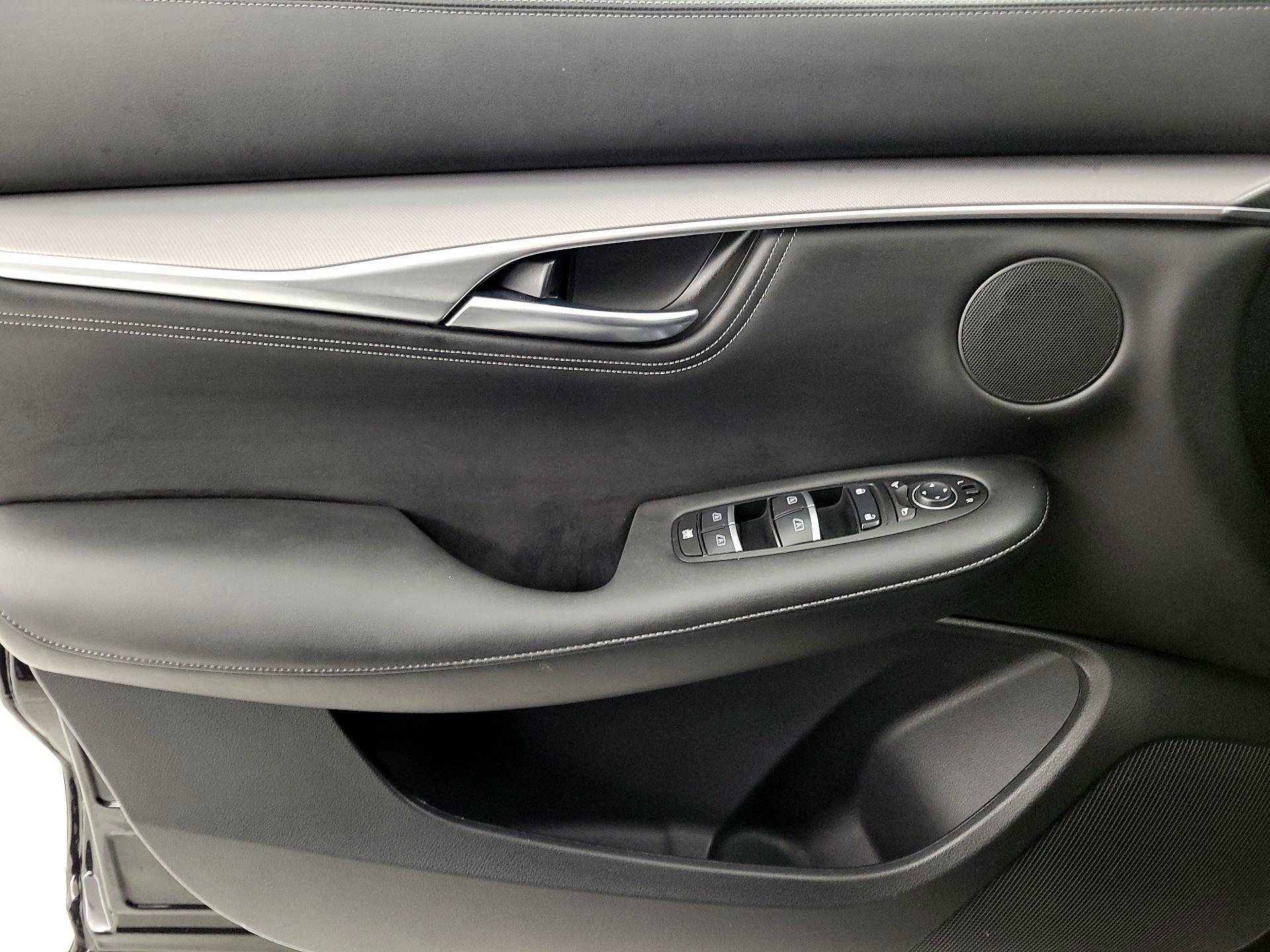 Thumbnail: 2023 INFINITI QX55 - 12