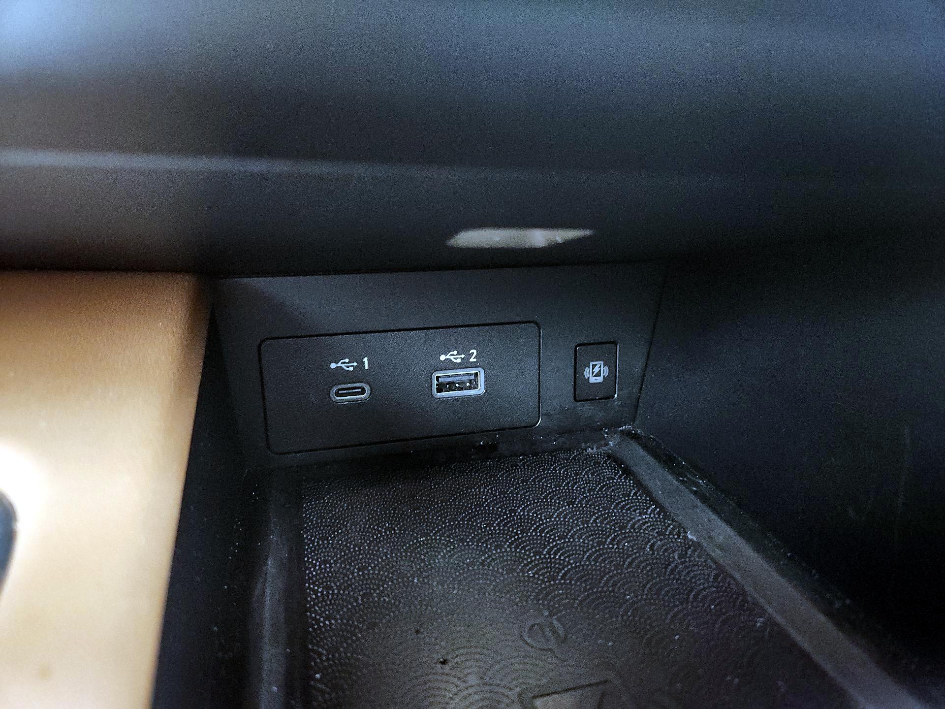 Thumbnail: 2023 INFINITI QX60 - 18