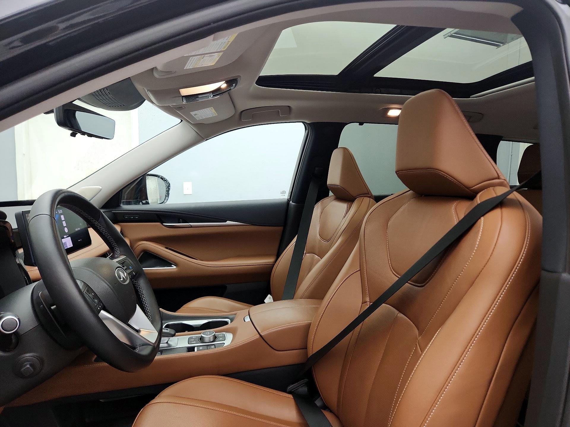 Thumbnail: 2023 INFINITI QX60 - 19